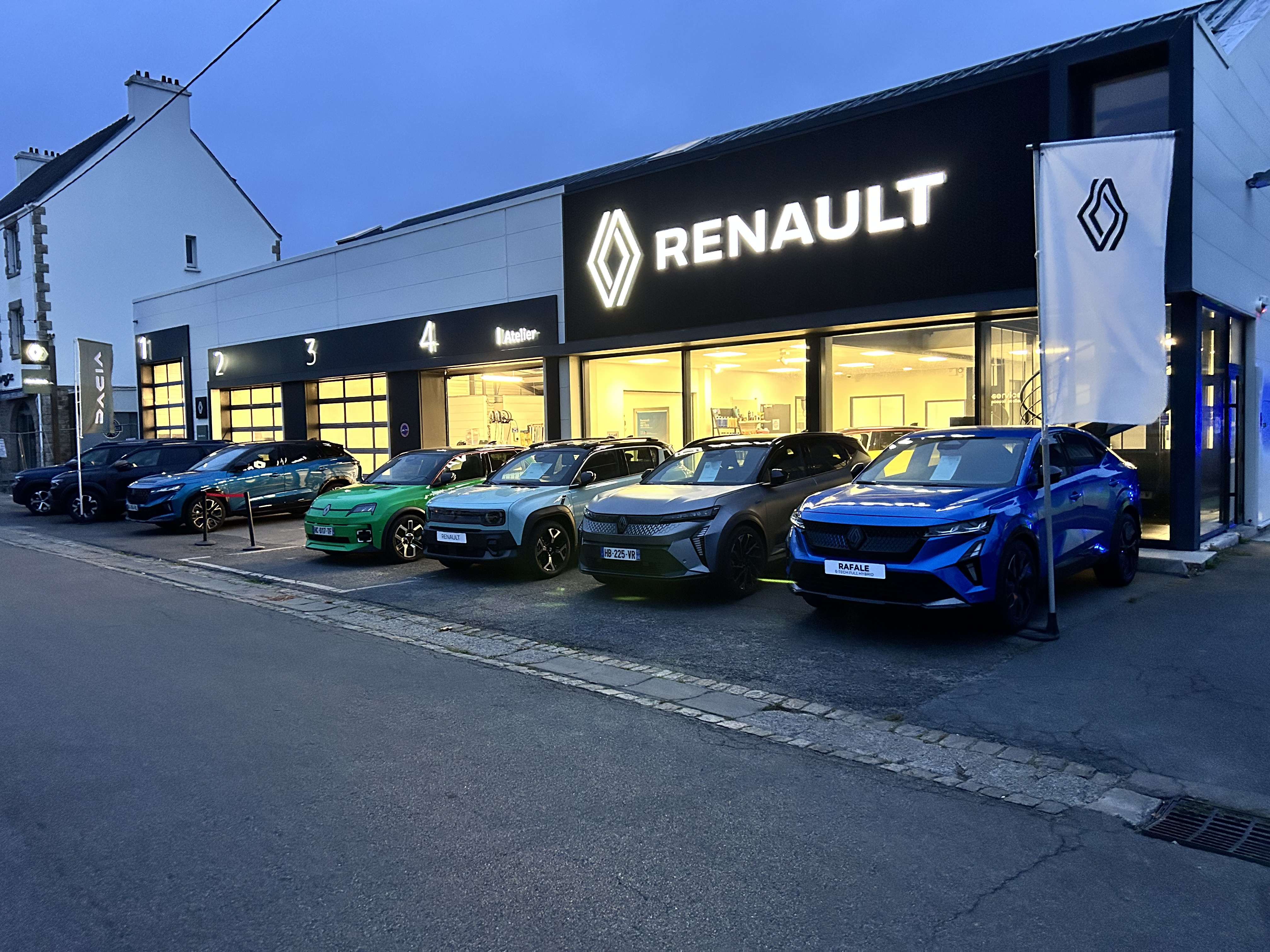 Foto 1 di RENAULT CARNAC