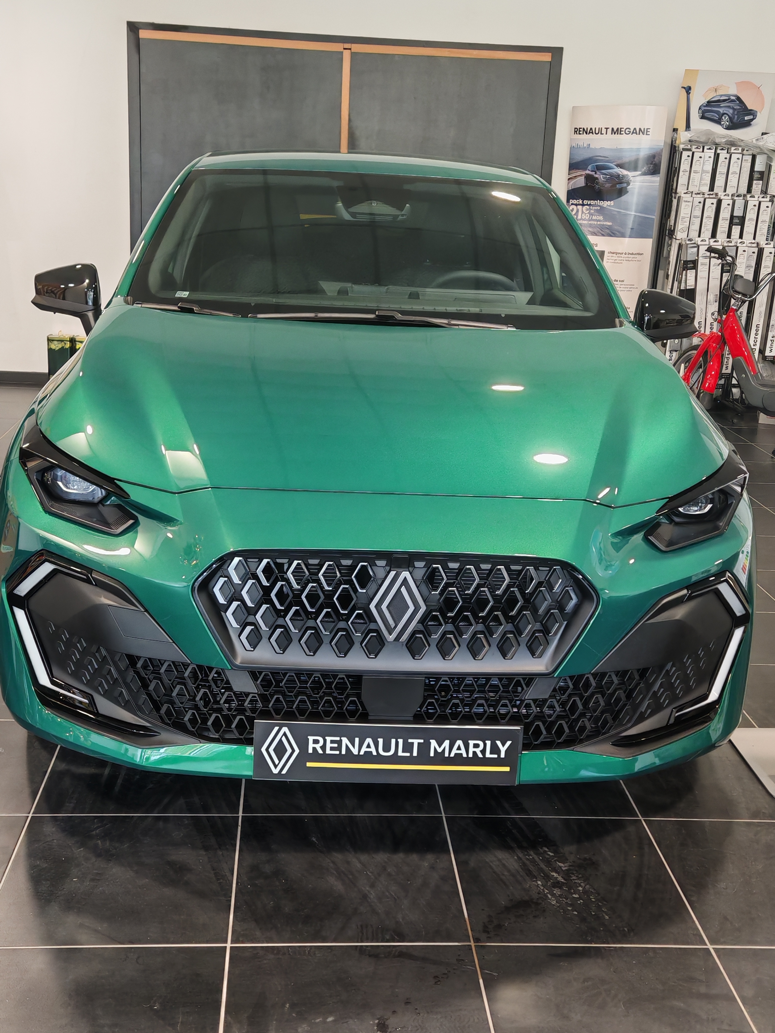 Foto 6 di Renault / Dacia - Agence Marly