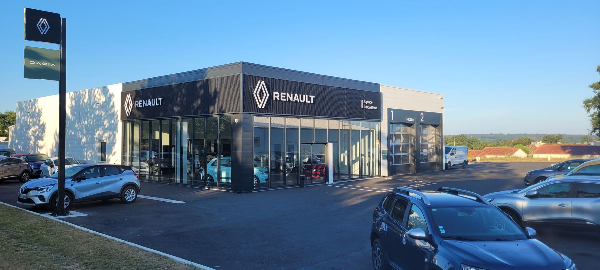 Foto 1 di RENAULT CONFOLENS
