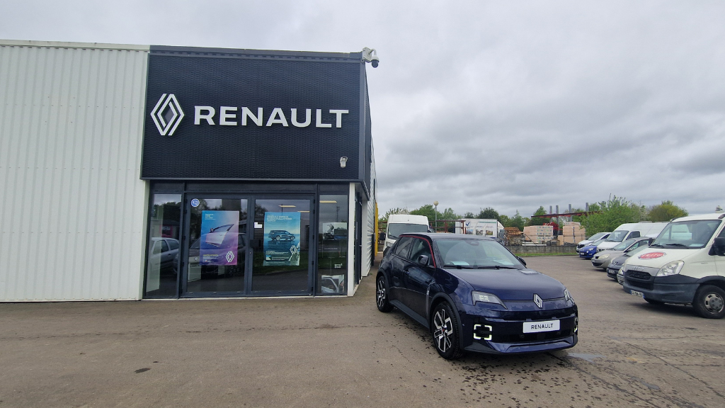 Foto 1 di Renault Garage Le Nid