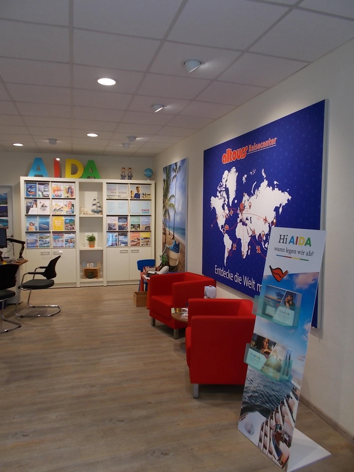 Foto 18 di alltours Reisecenter