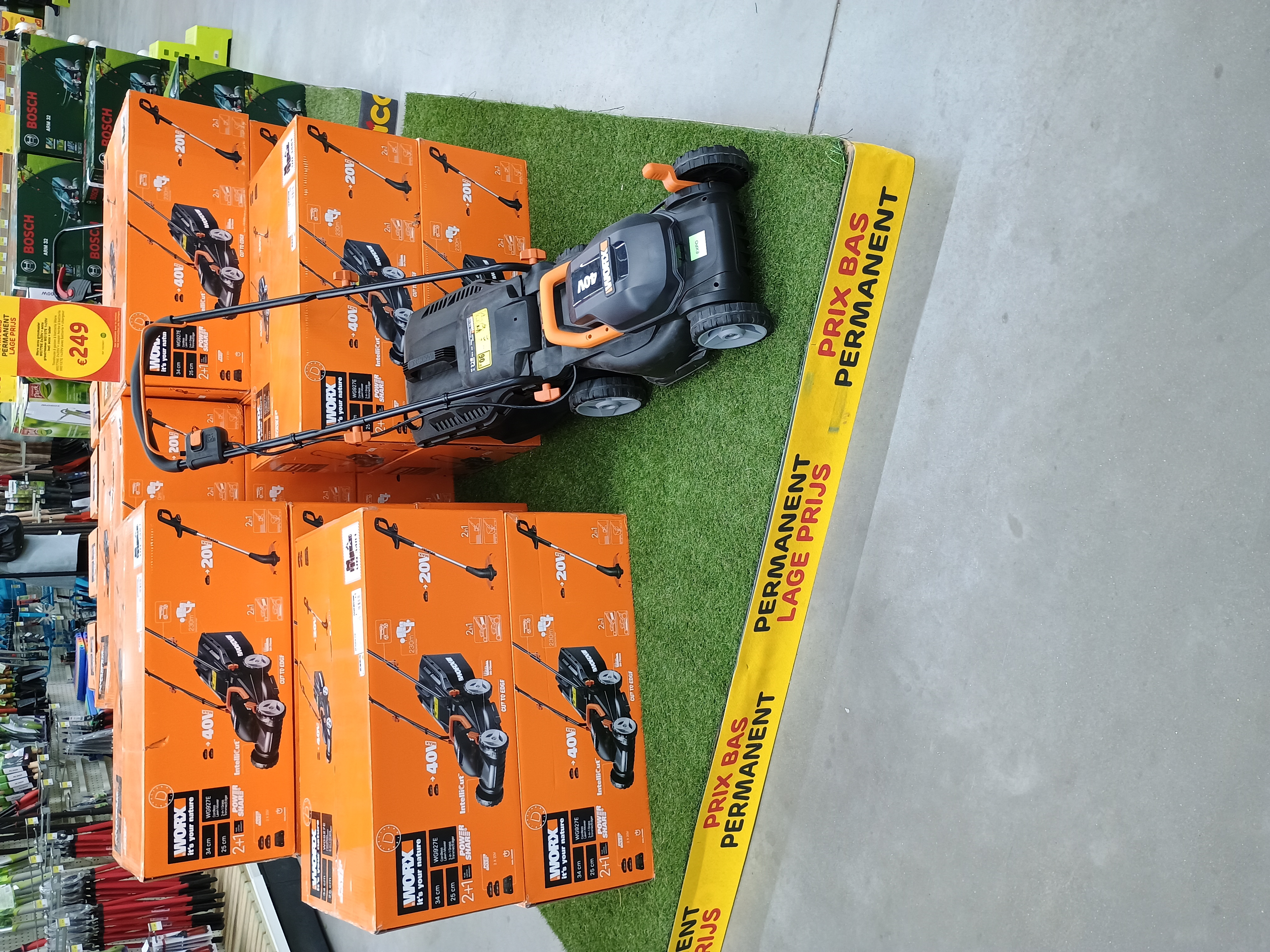 Foto 17 di Brico Drogenbos