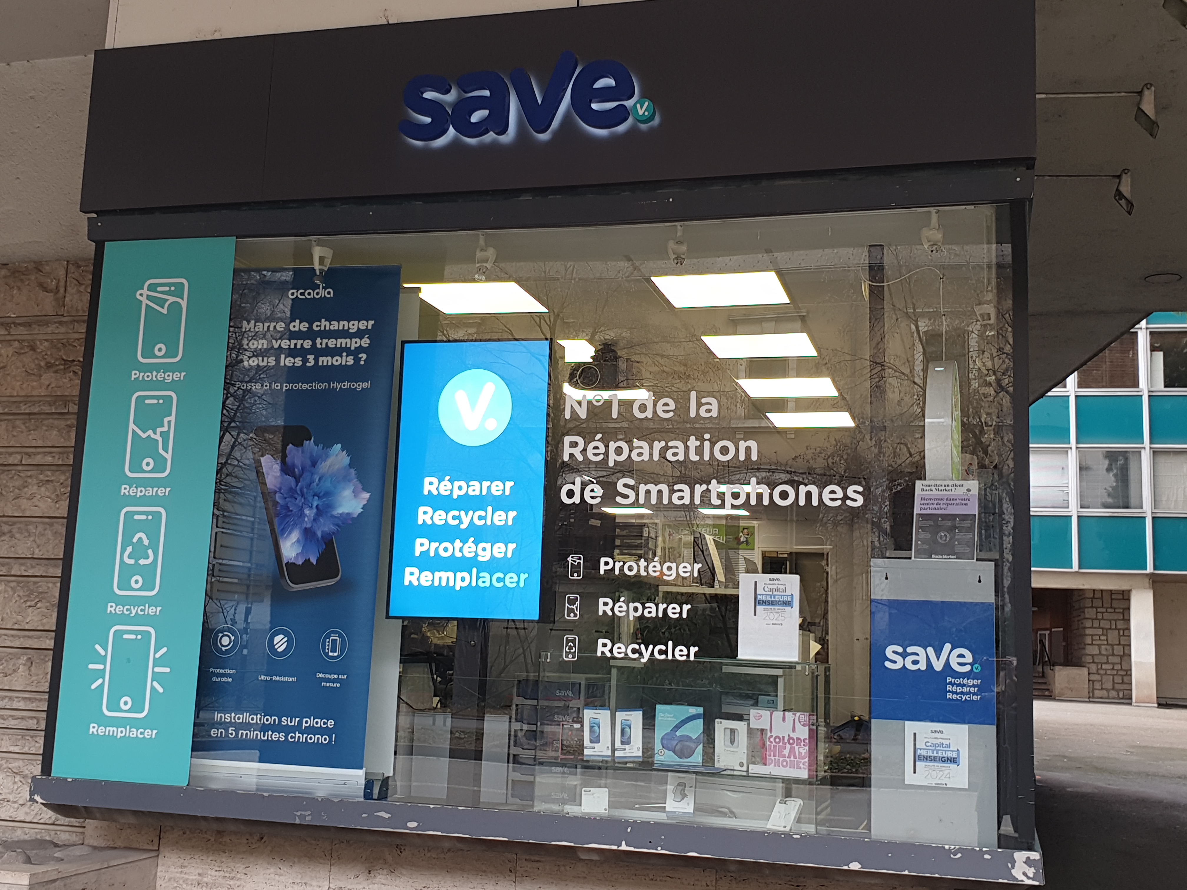 Foto 1 di Save