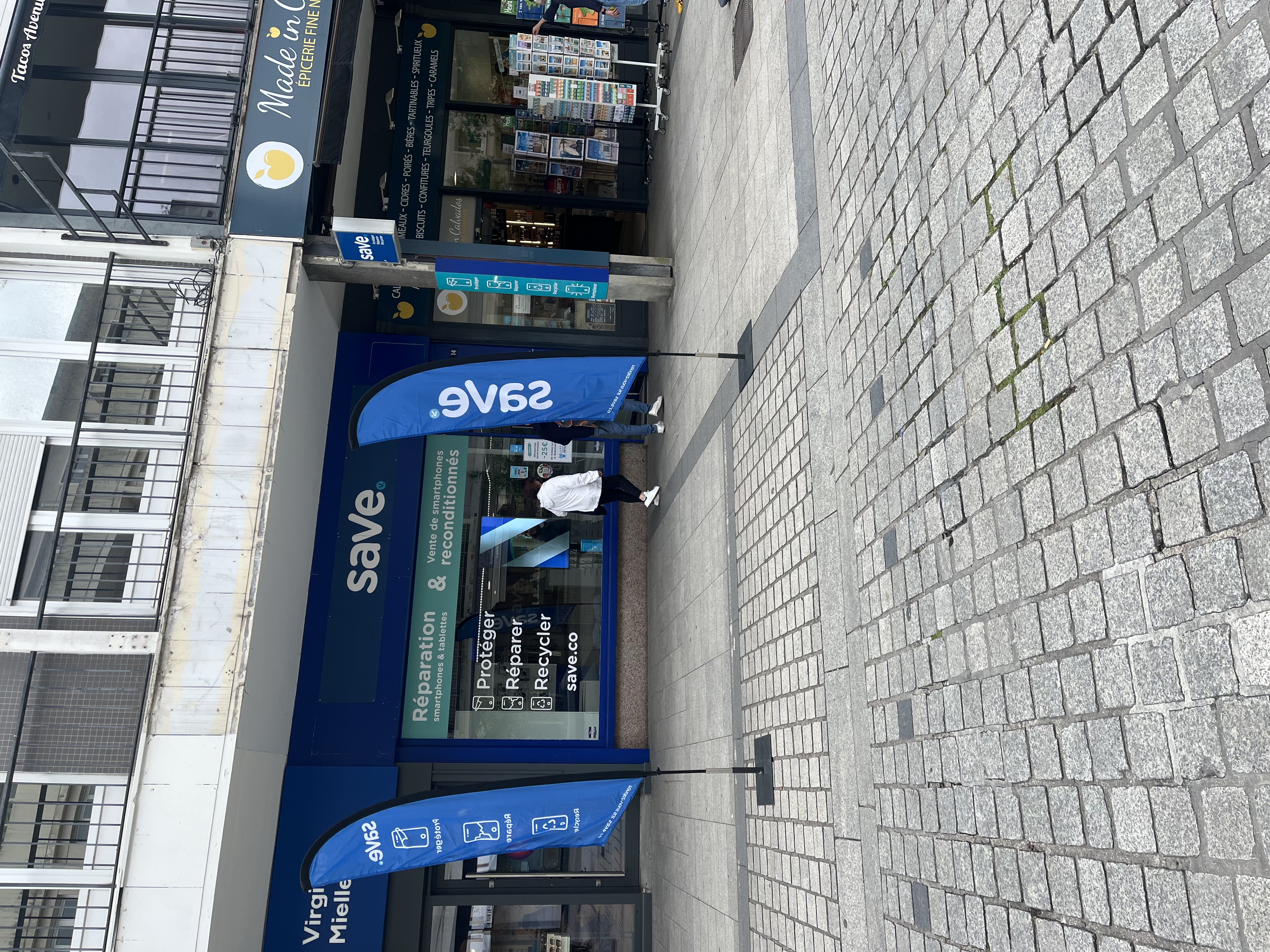 Foto 4 di Save