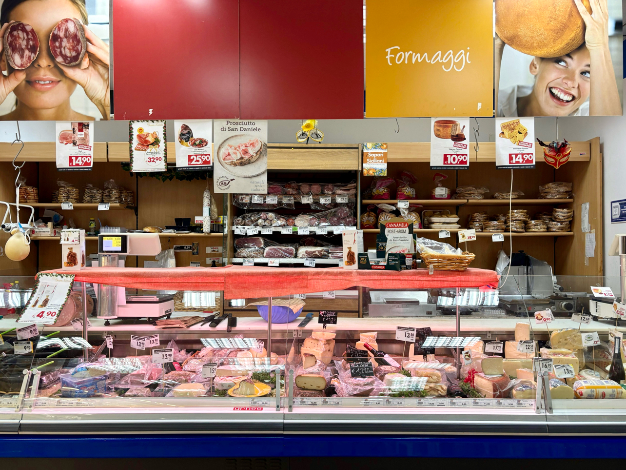 Photo 2 de Supermercati Decò