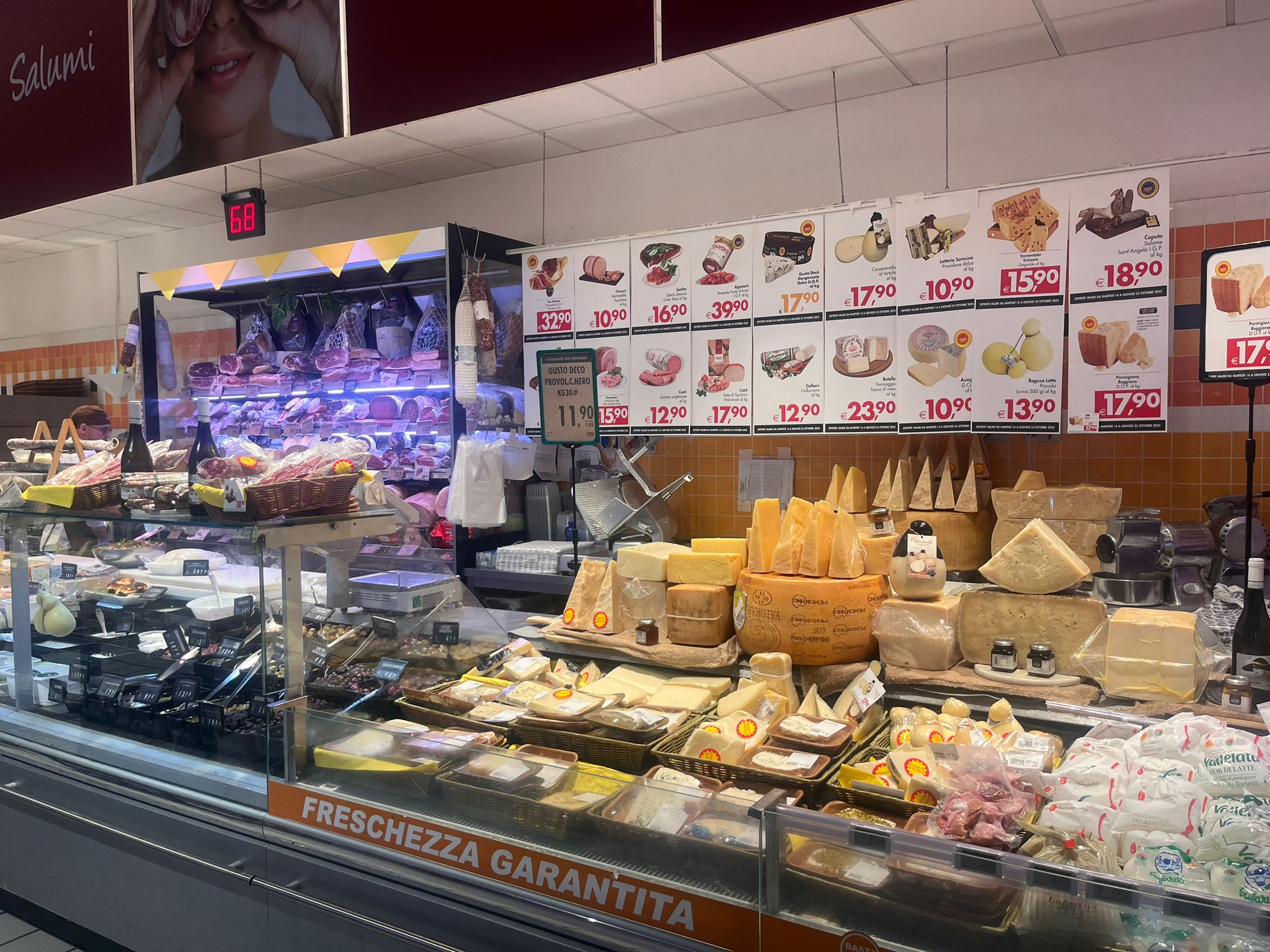 Foto 5 di Supermercati Decò