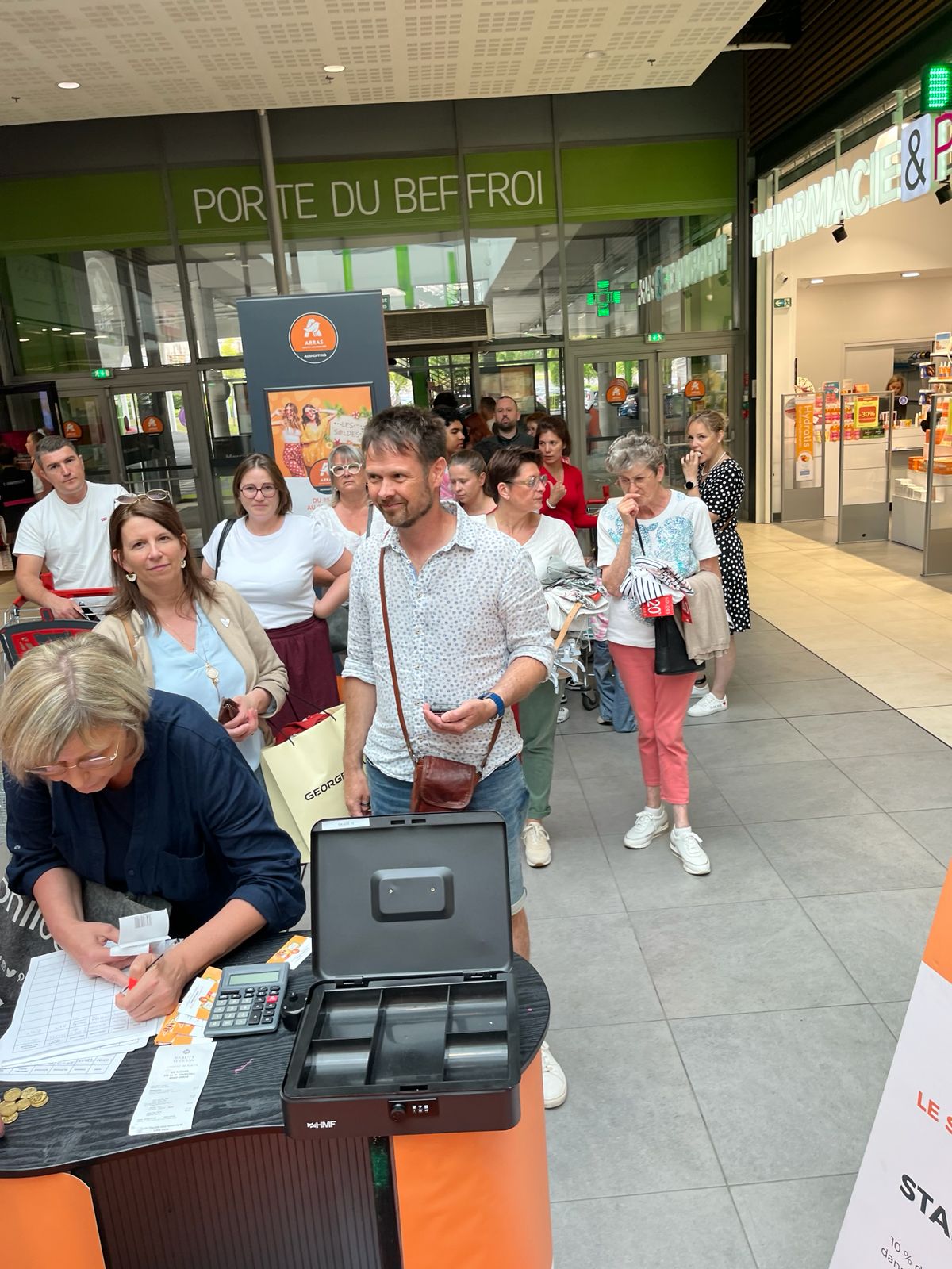 Foto 51 di Aushopping Arras