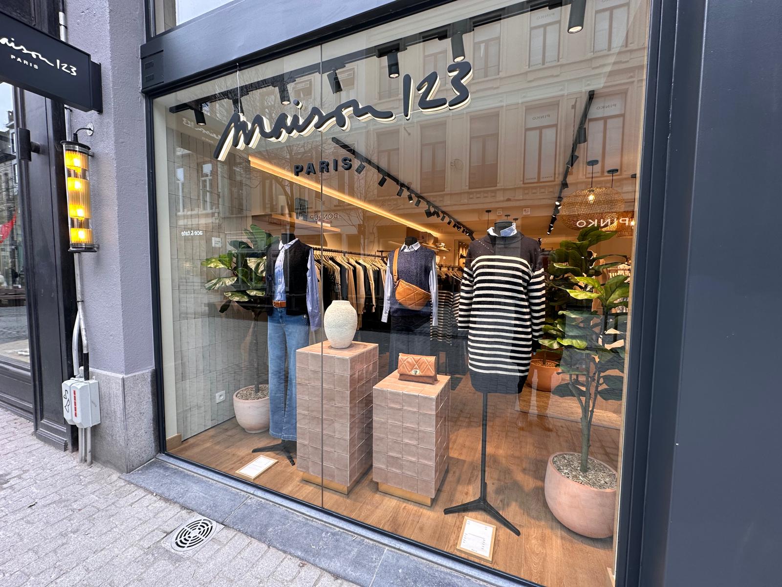 Foto 11 di Maison 123 Anvers