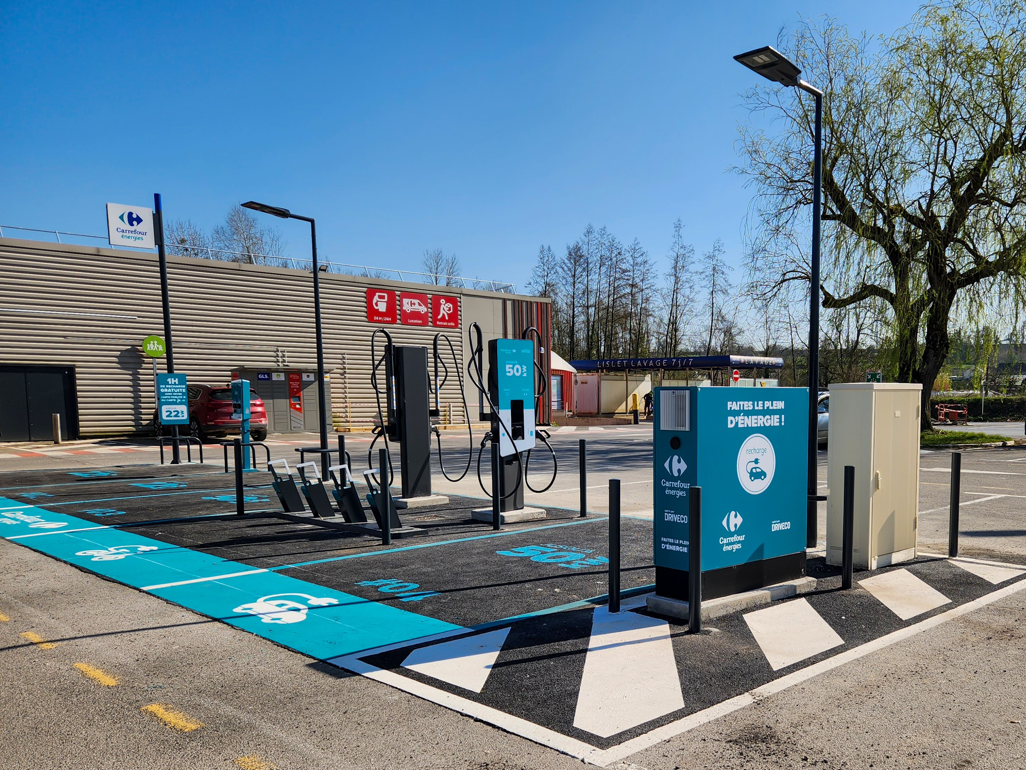 Foto 1 di DRIVECO Charging Station