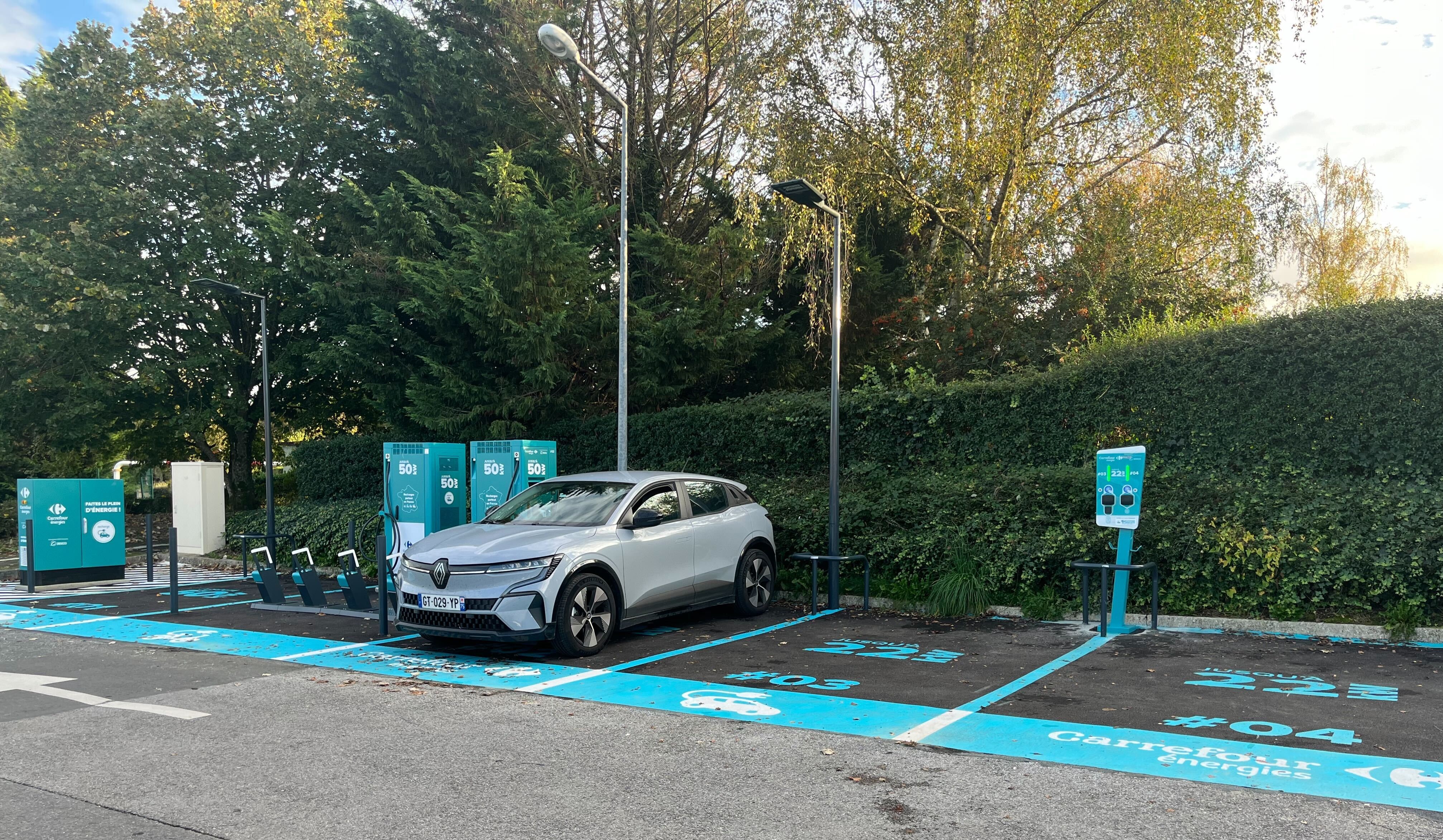 Foto 1 di Driveco Charging Station