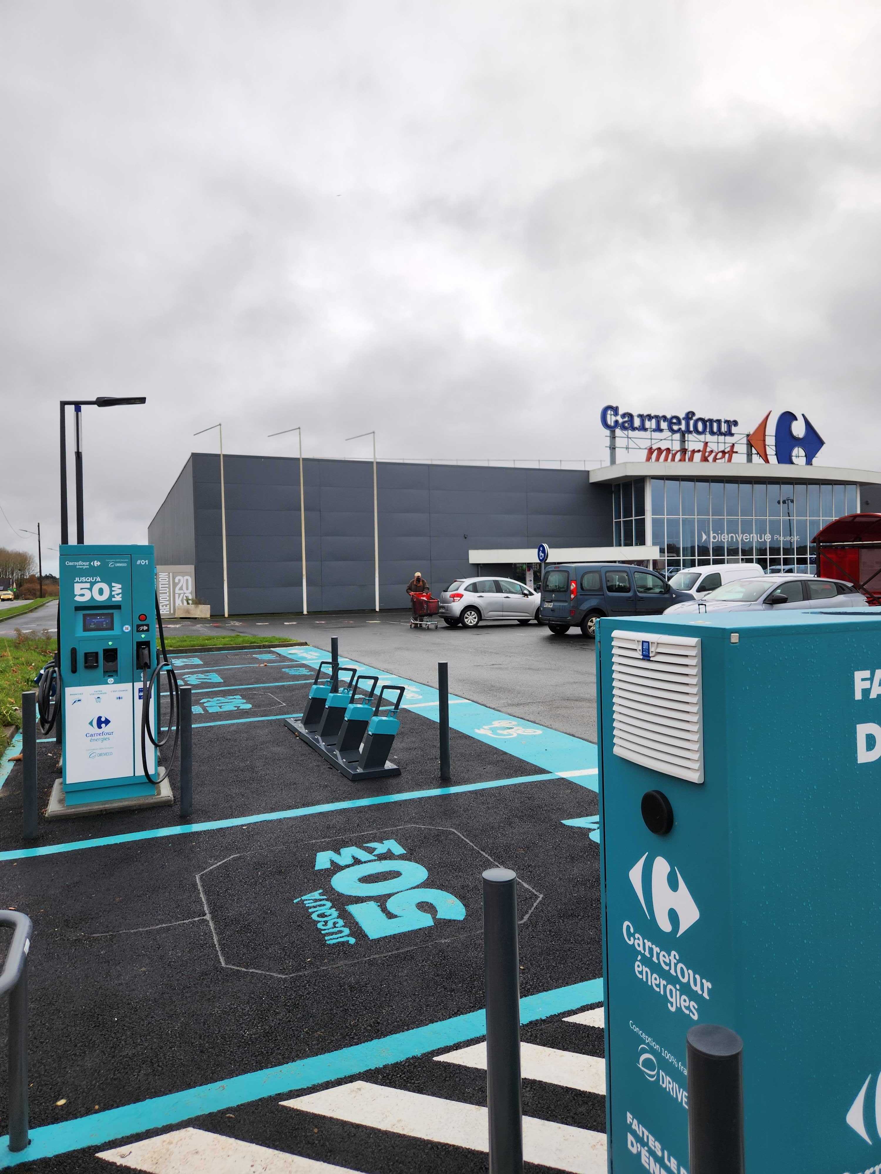 Foto 2 di DRIVECO Charging Station