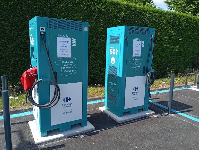 Foto 2 di DRIVECO Charging Station