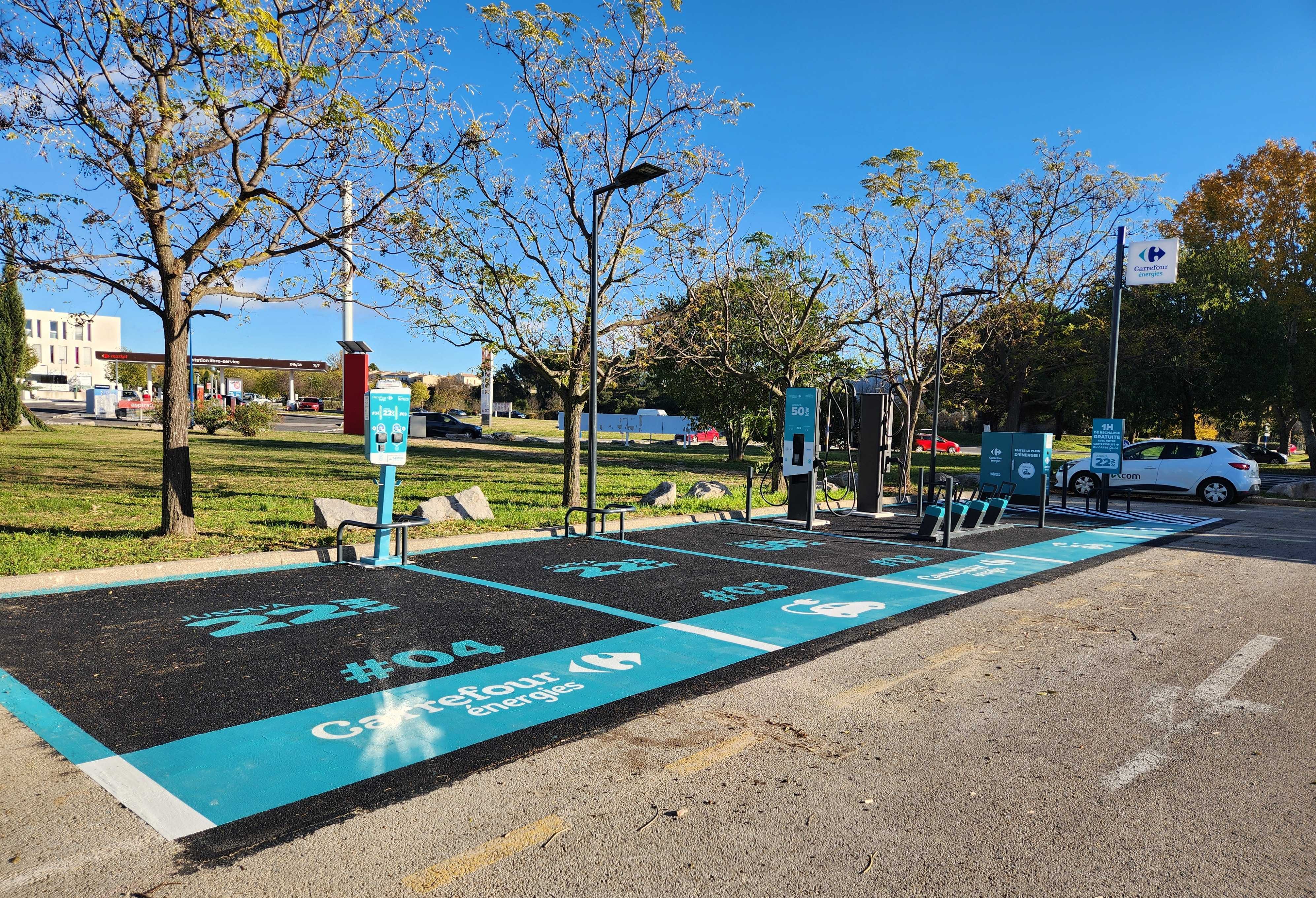 Foto 1 di DRIVECO Charging Station