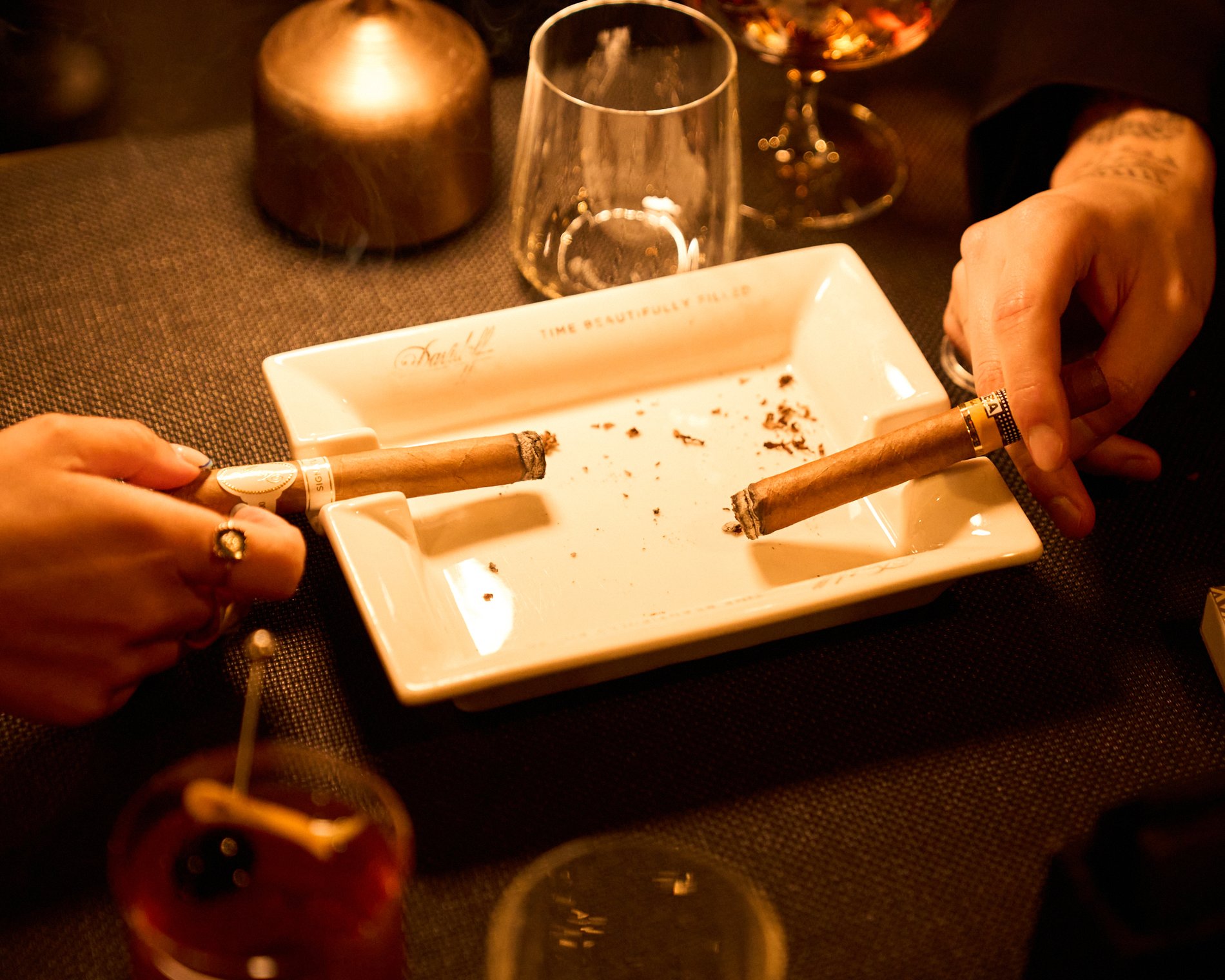 Foto 8 di Frivole Cigar Lounge