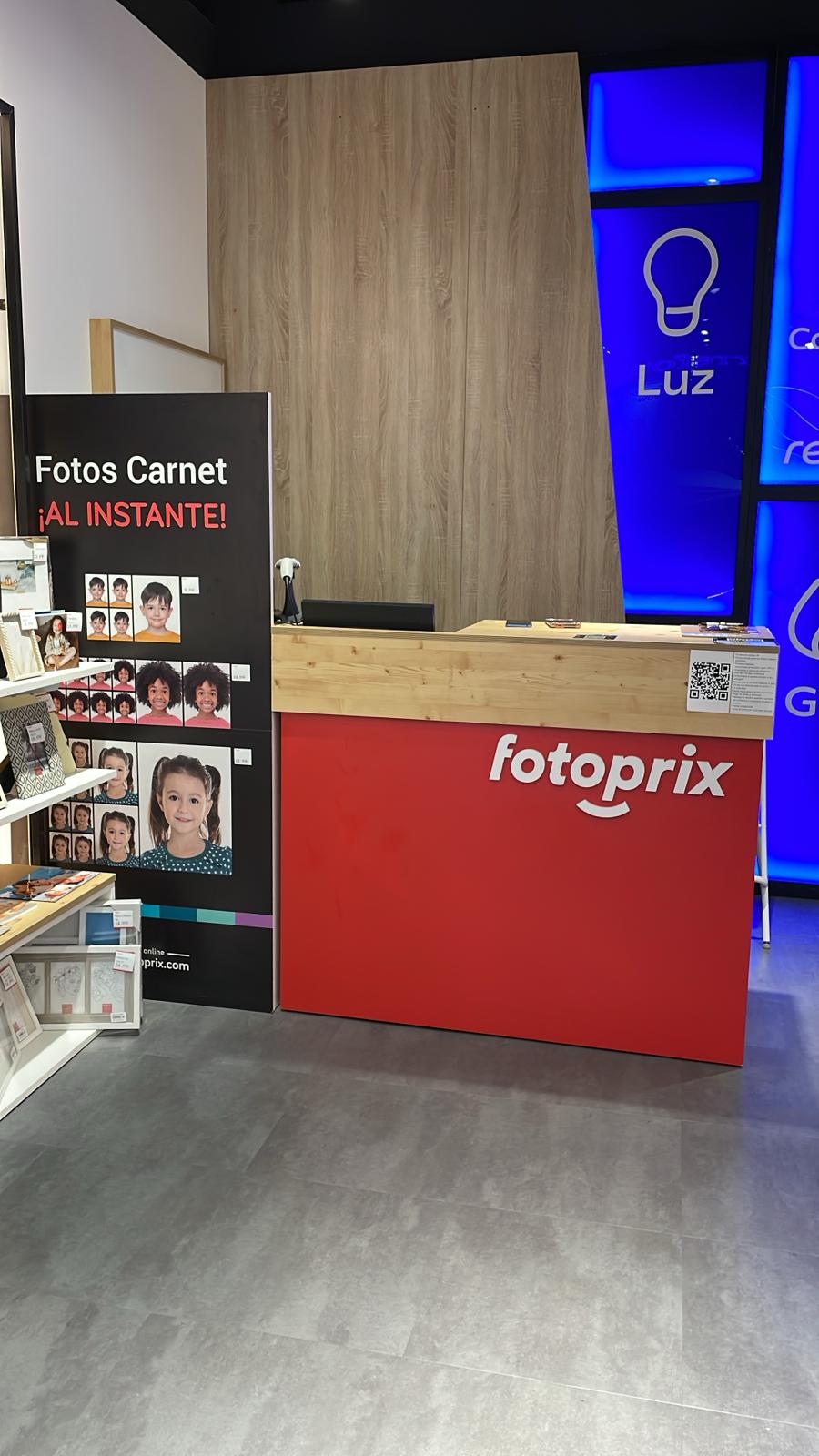 Foto 1 di Fotoprix CC Dos Mares