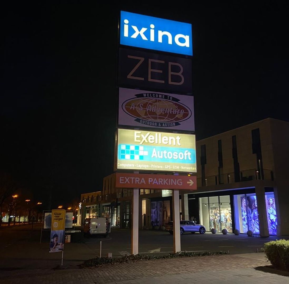 Foto 16 di IXINA Lommel
