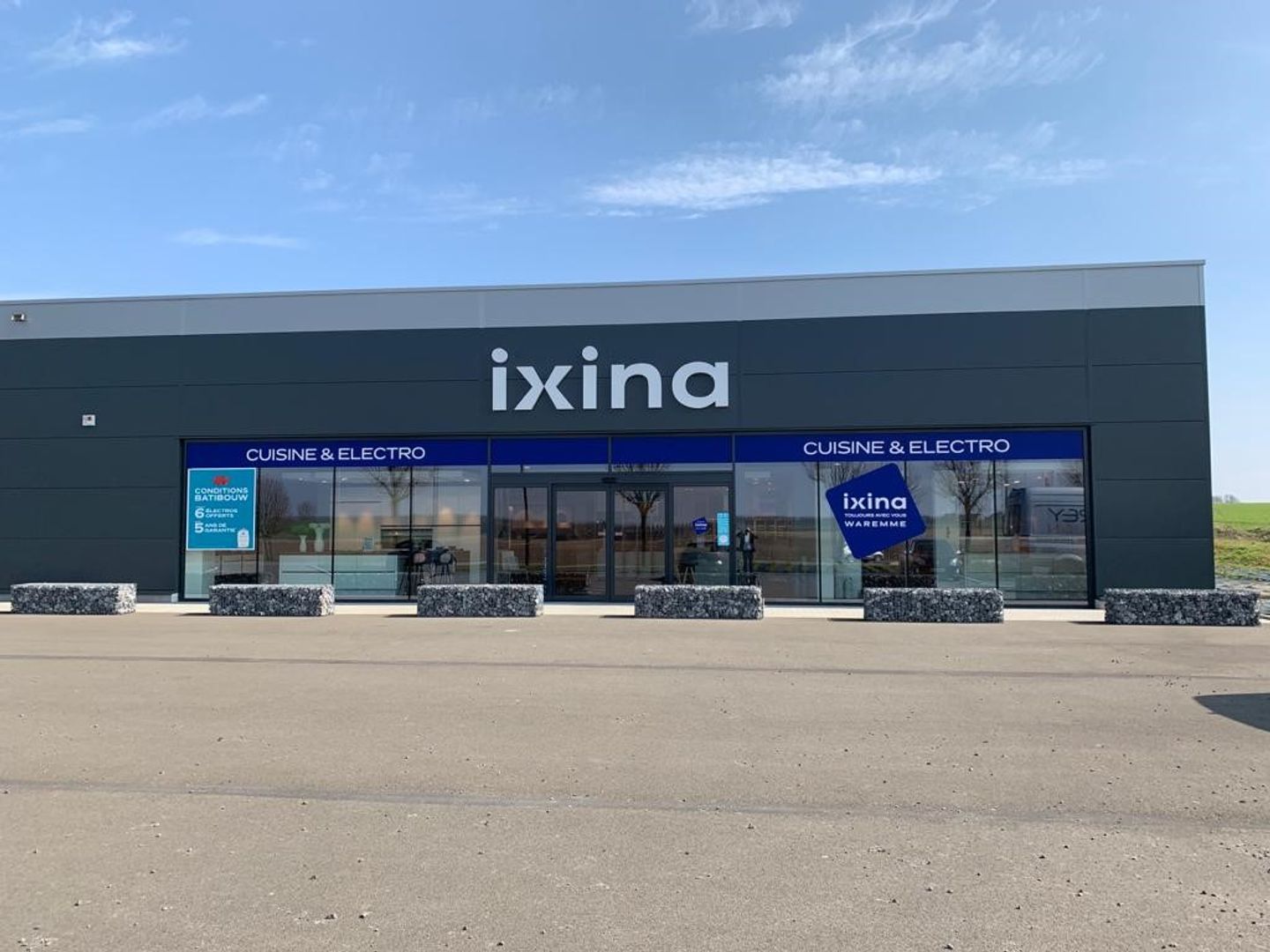 Foto 1 di IXINA Waremme