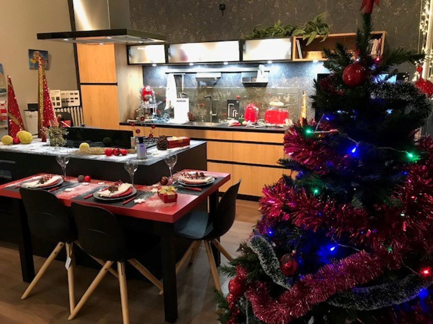 Foto 2 di Cuisines Références Nontron