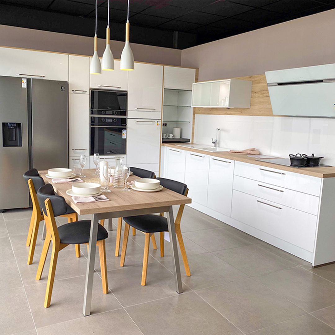 Foto 6 di Cuisines Références Nîmes