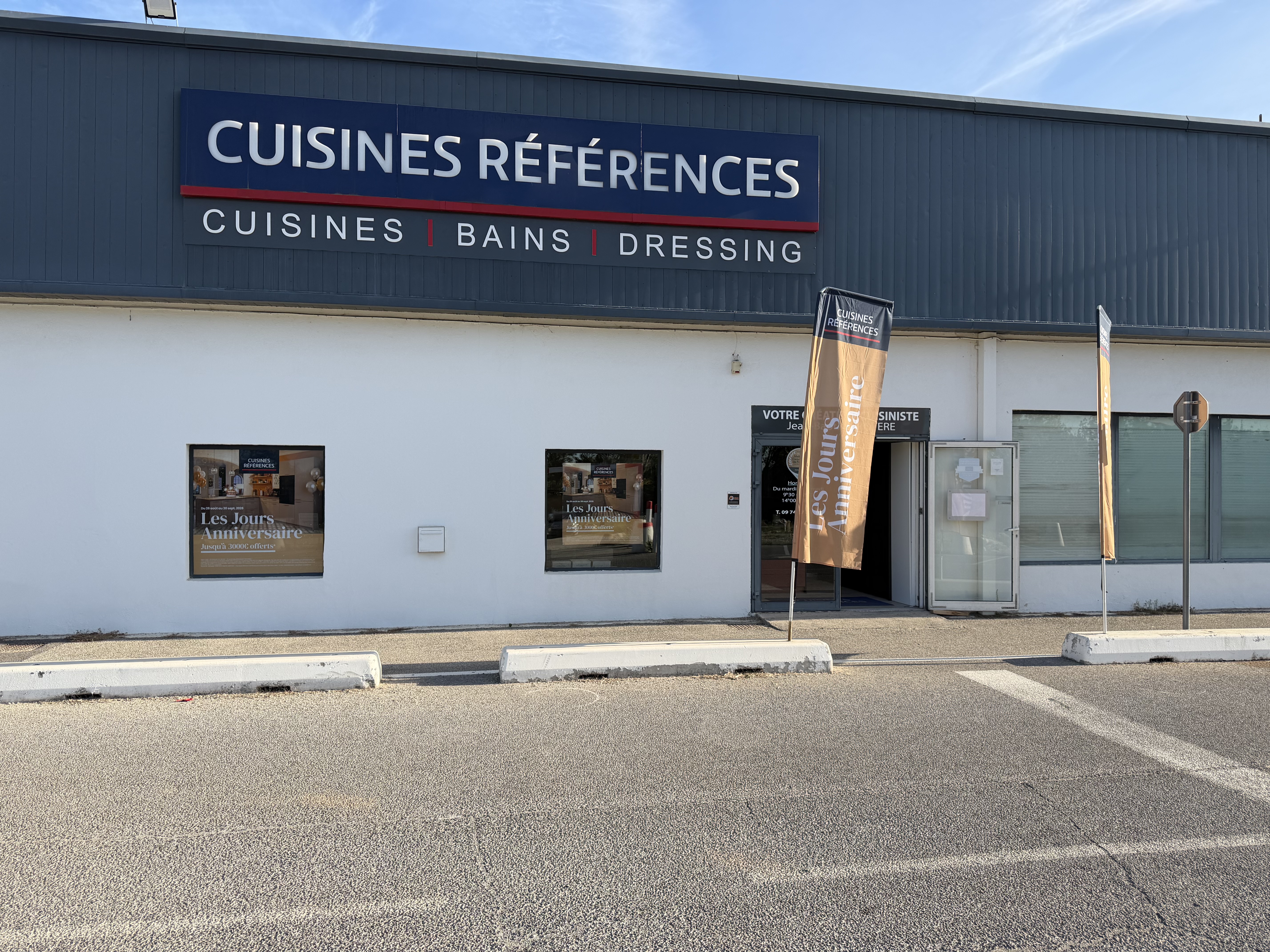 Foto 1 di Cuisines Références Éguilles