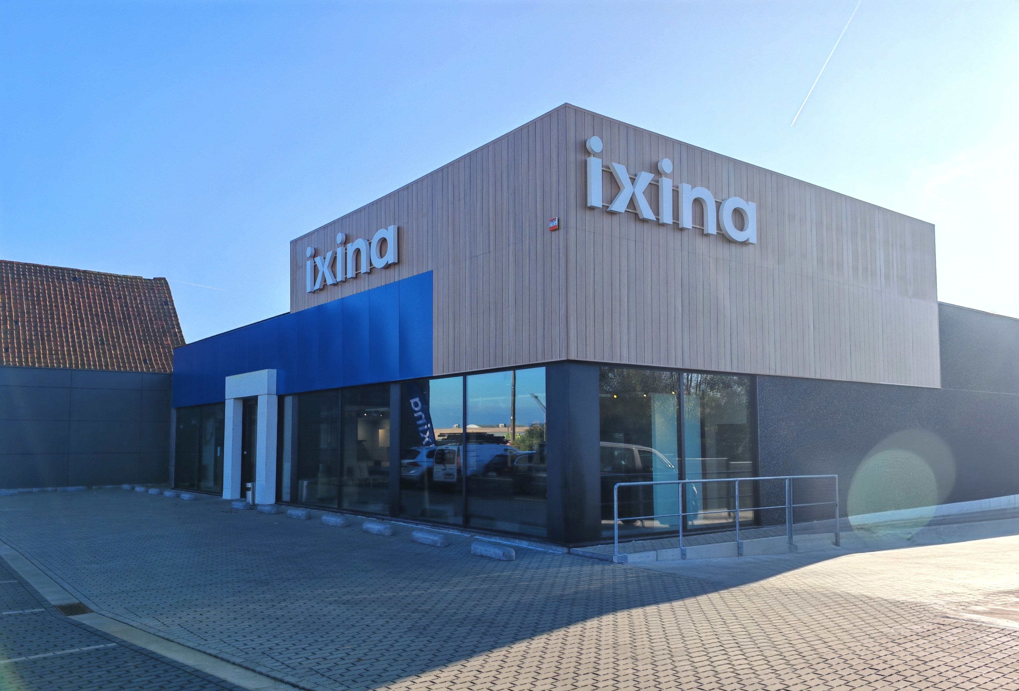 Foto 1 di IXINA Ath