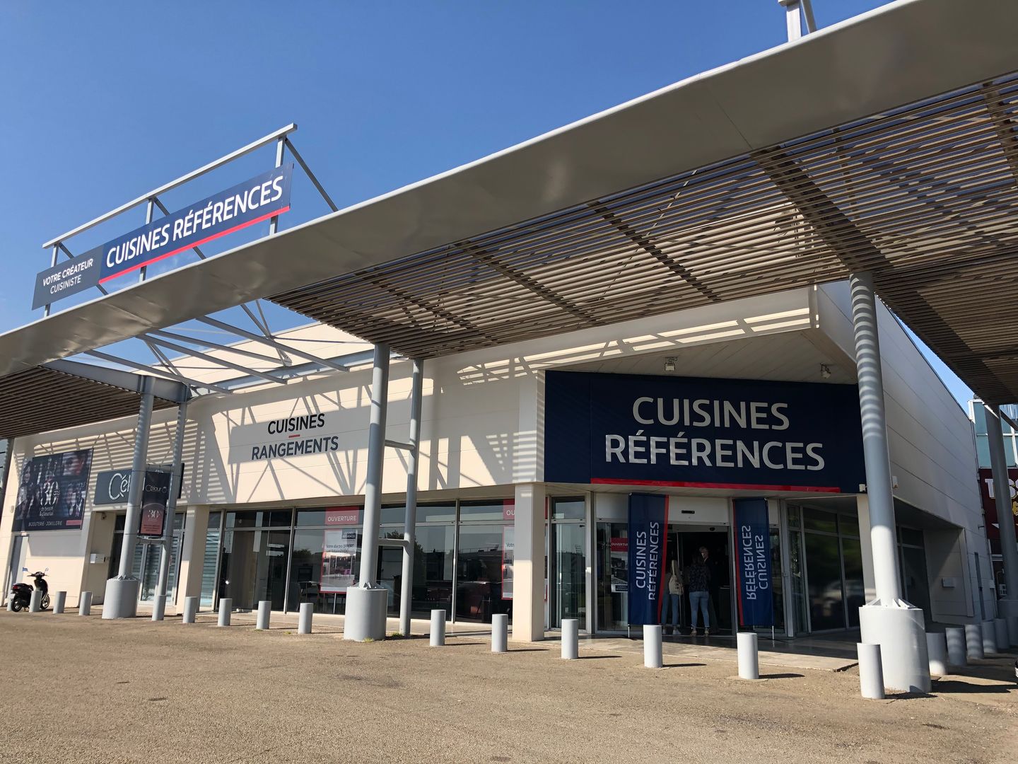 Foto 1 di Cuisines Références Nîmes
