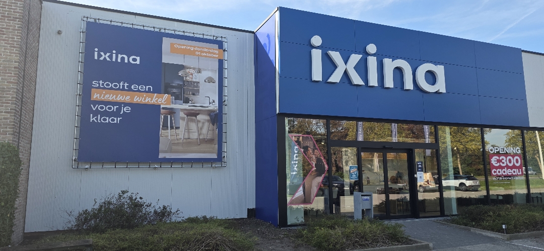 Foto 2 di IXINA LIER