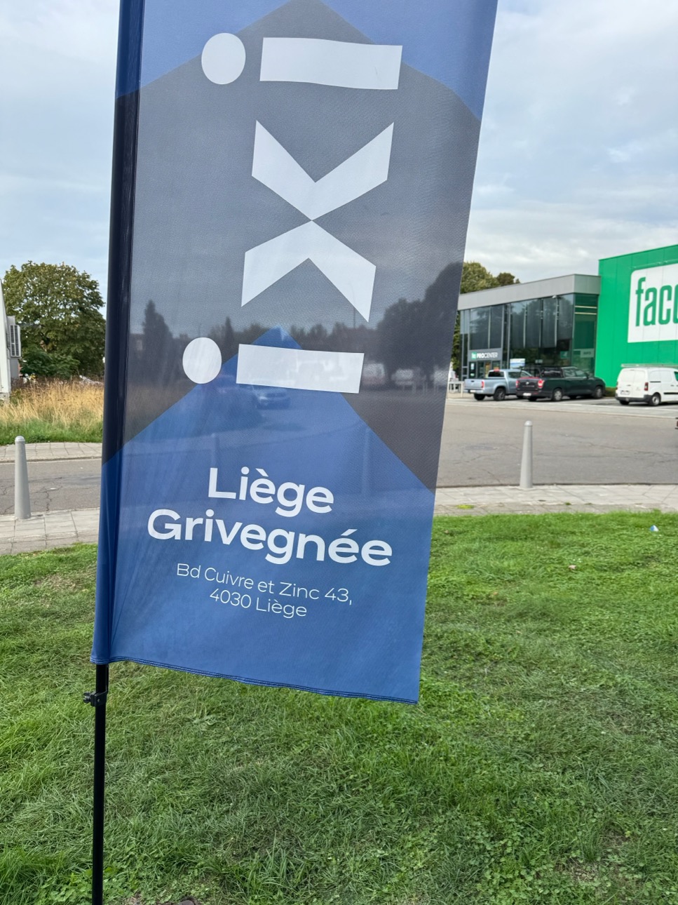 Foto 36 di IXINA Grivegnée