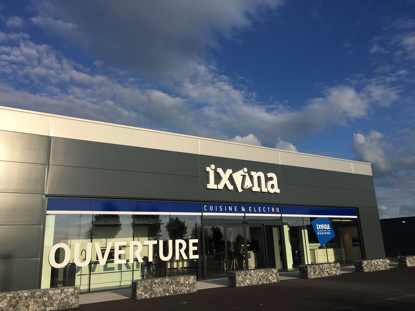 Foto 4 di IXINA Waremme