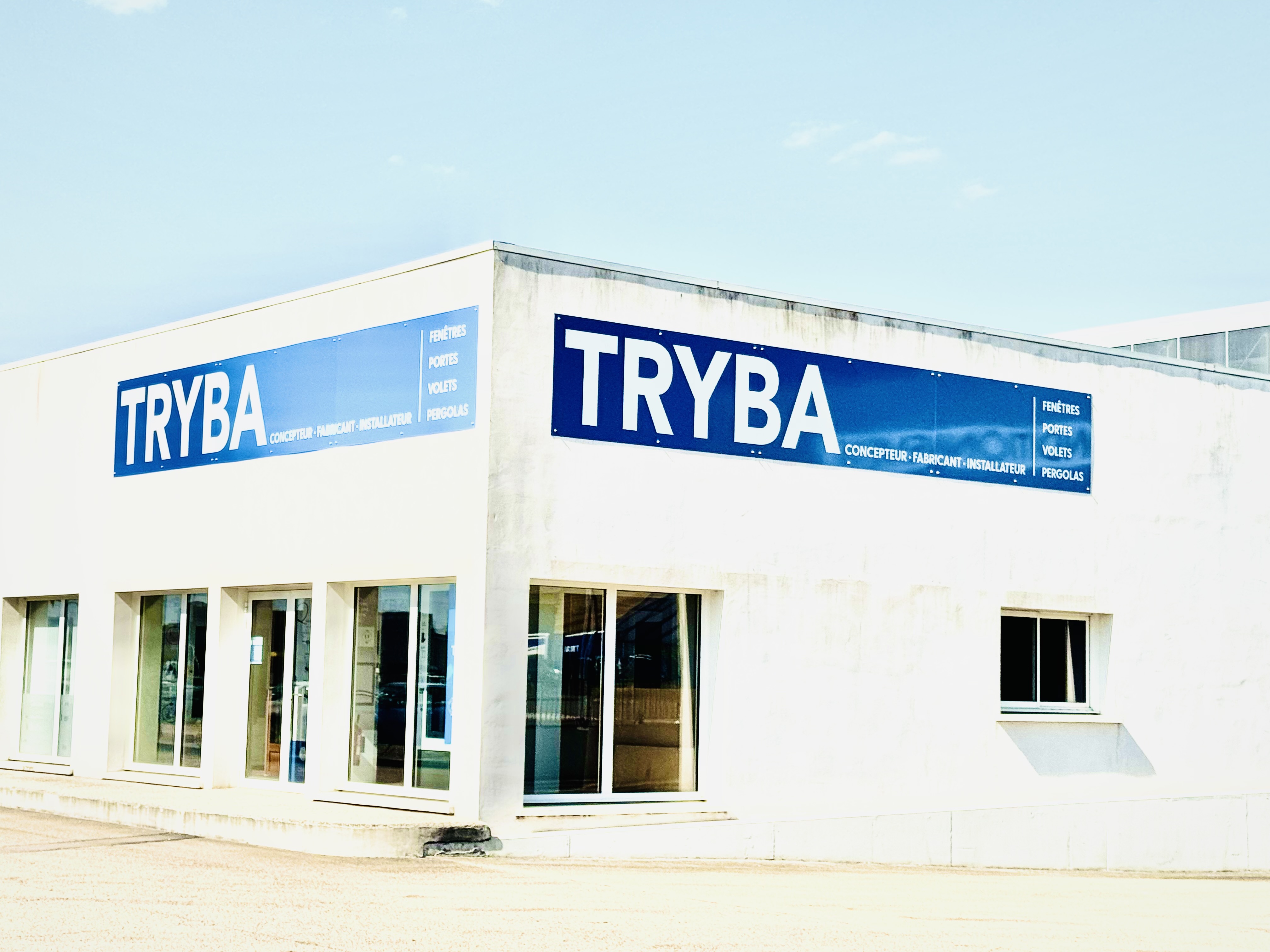 Foto 1 di TRYBA Auxerre