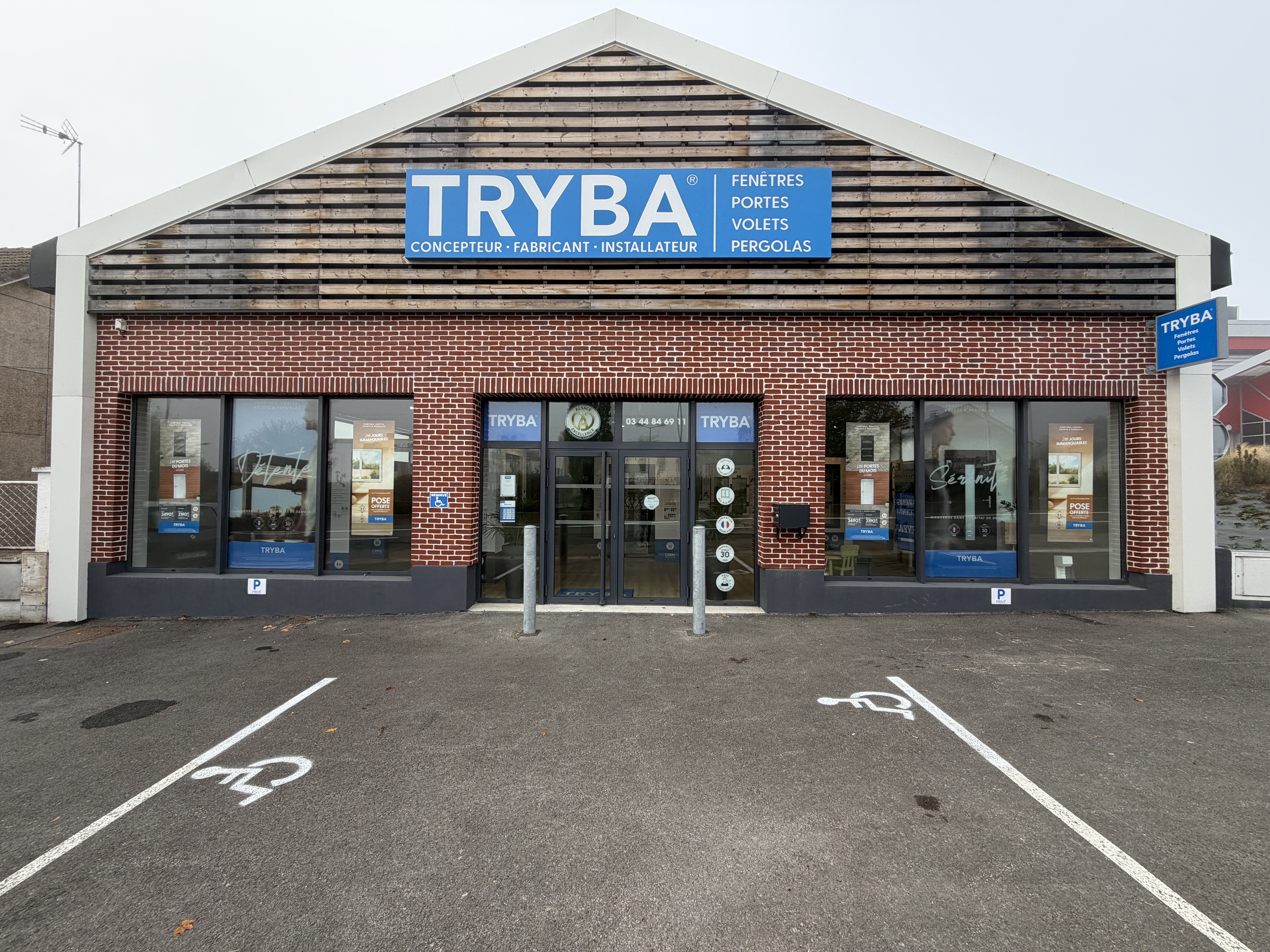 Foto 1 di TRYBA Allonne