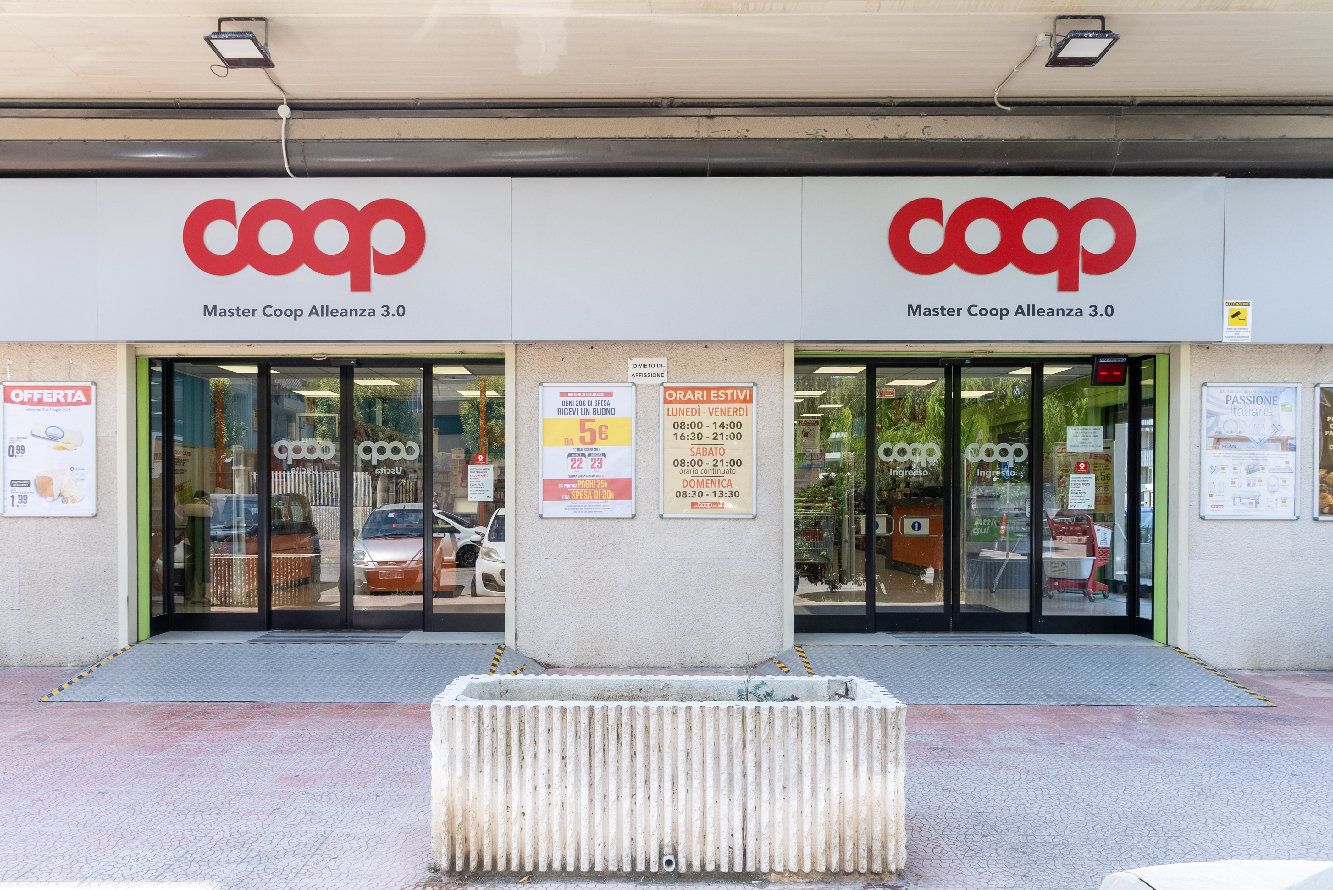Foto 1 di Coop