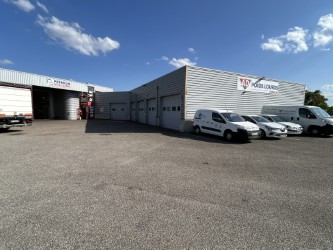 Foto 8 di AD POİDS LOURDS CENTRE-EST CORBAS