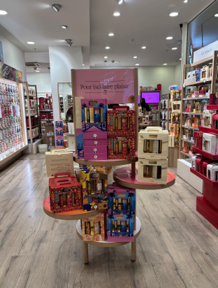 Foto 23 di Adopt Parfums