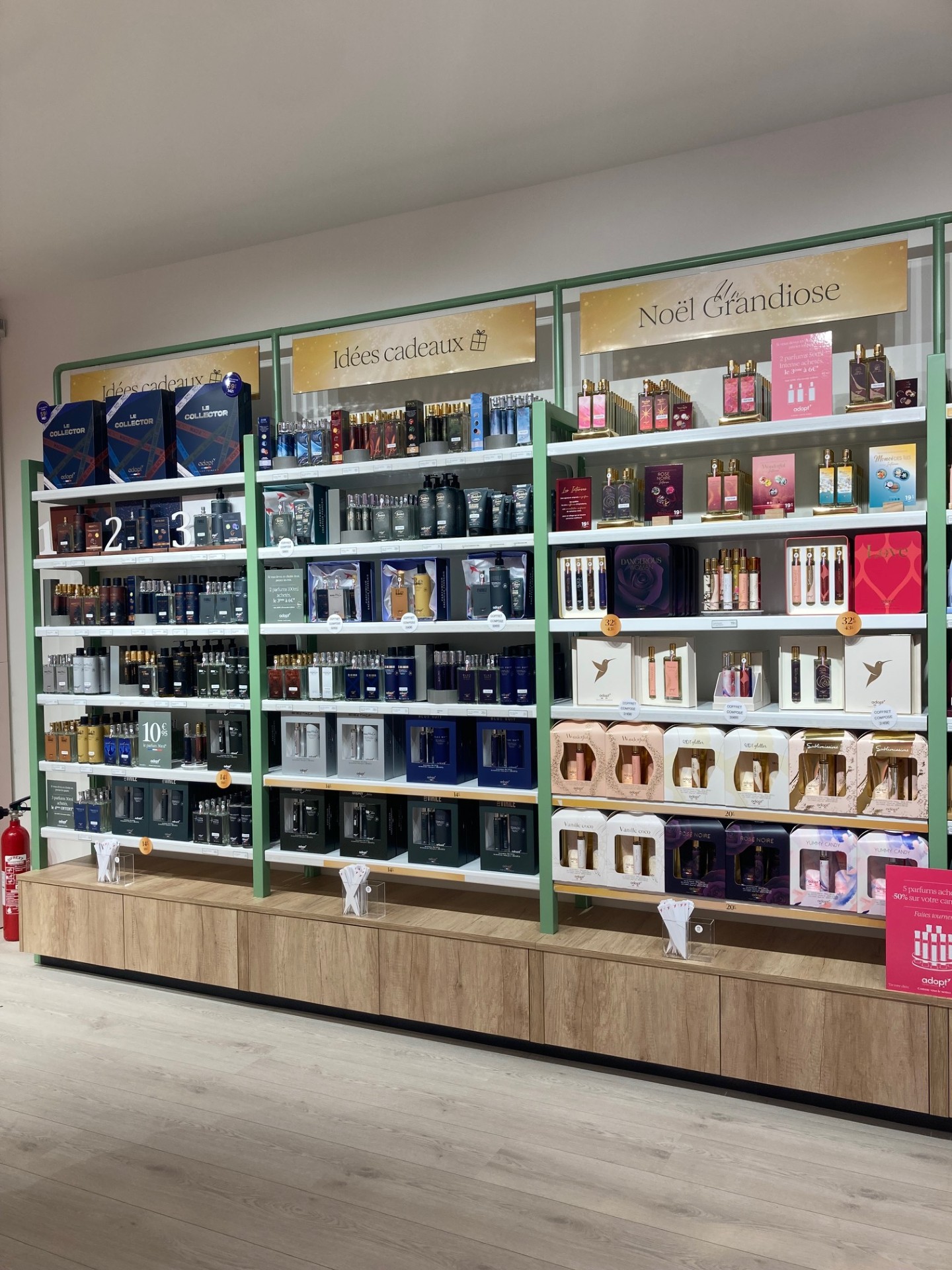 Foto 9 di Adopt Parfums