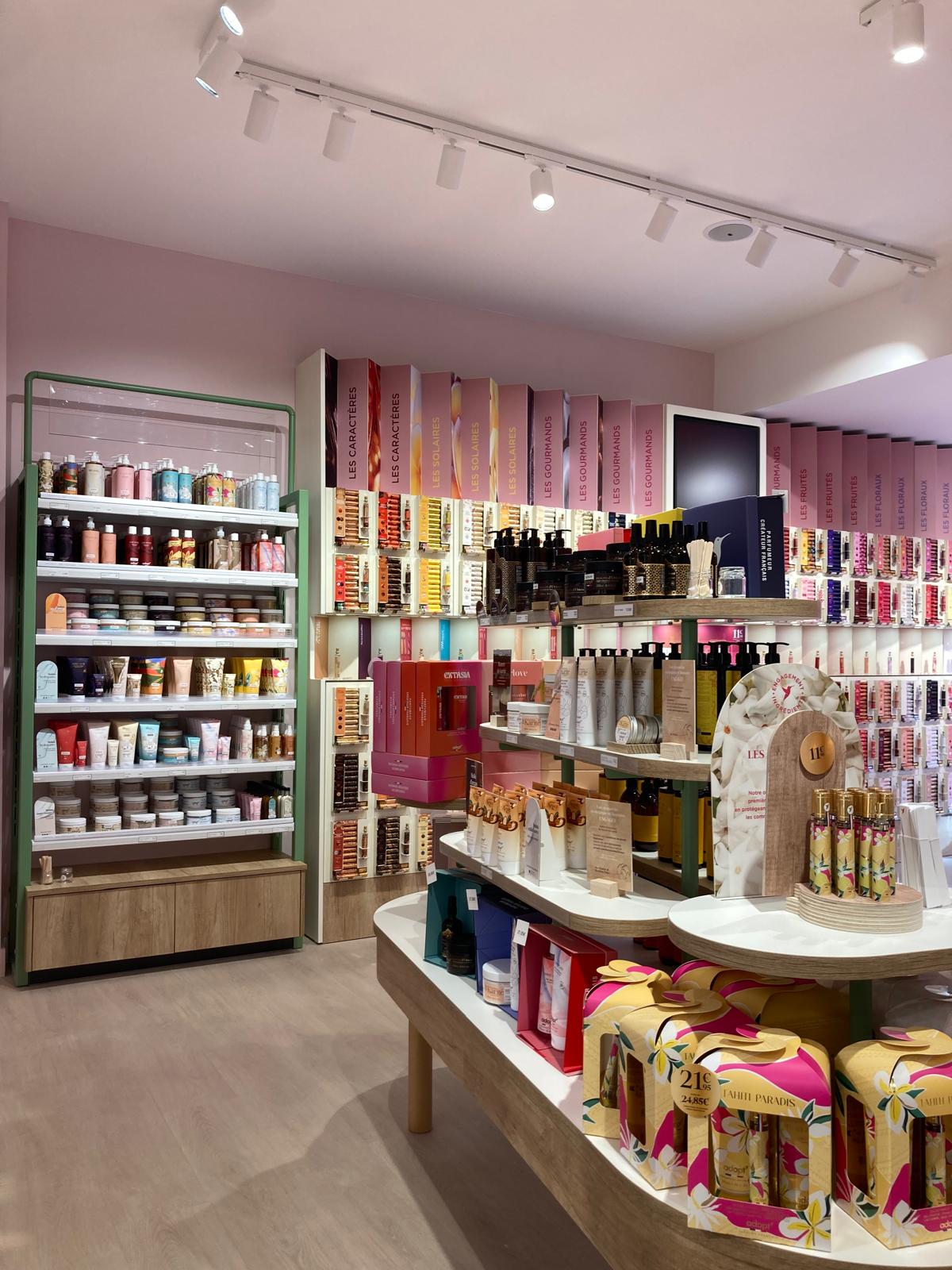 Foto 9 di Adopt Parfums