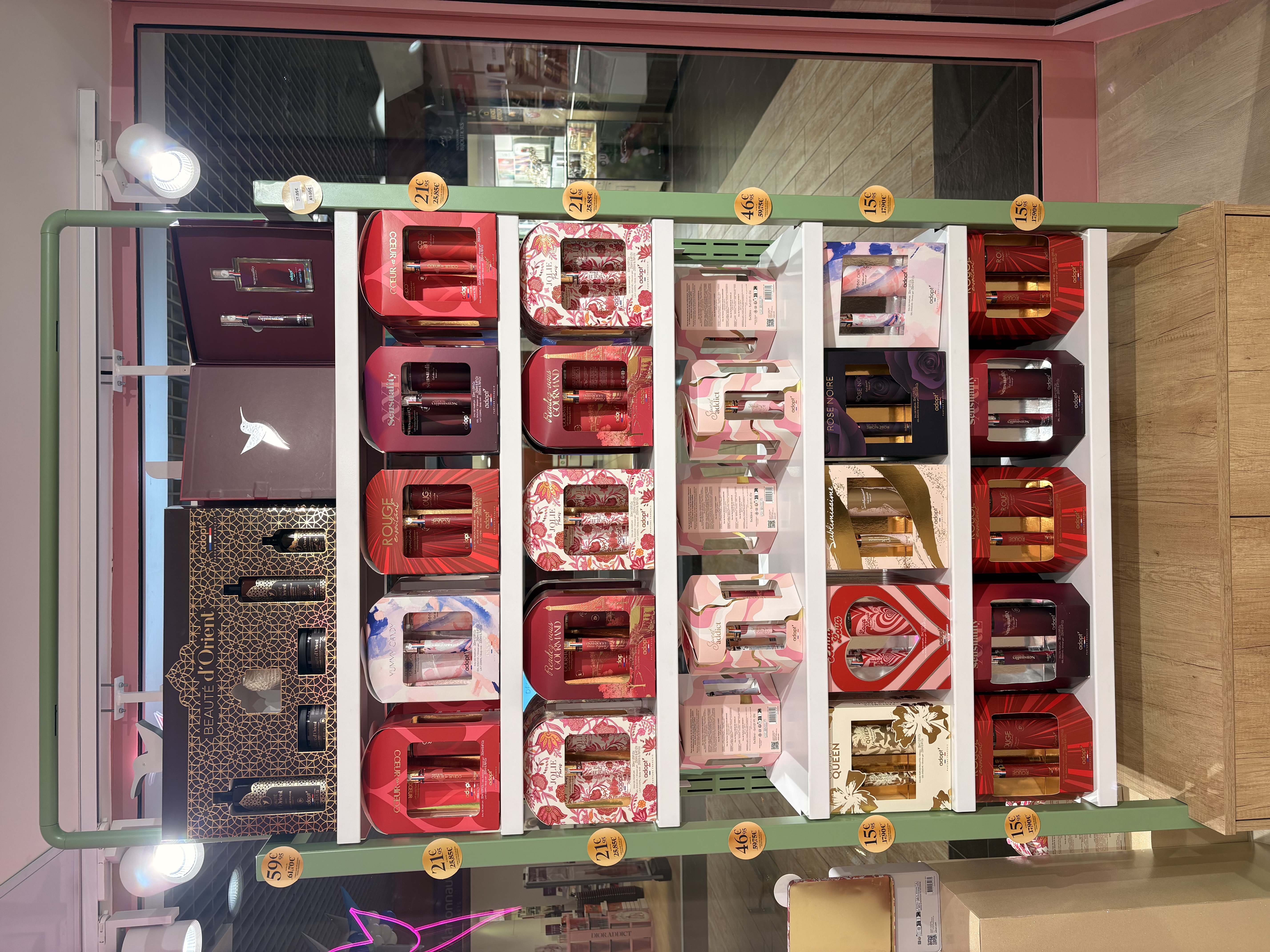 Foto 7 di Adopt Parfums