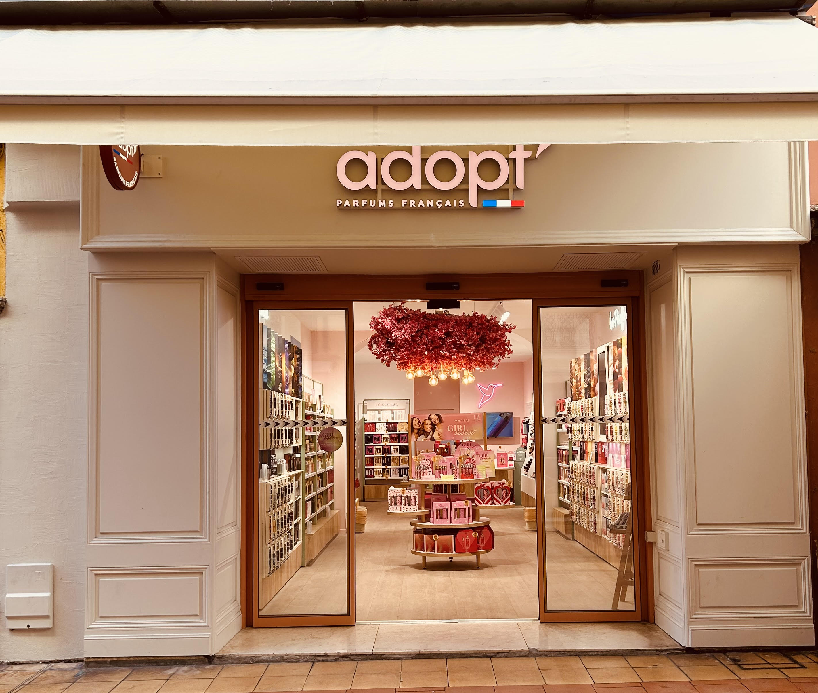 Foto 1 di Adopt Parfums
