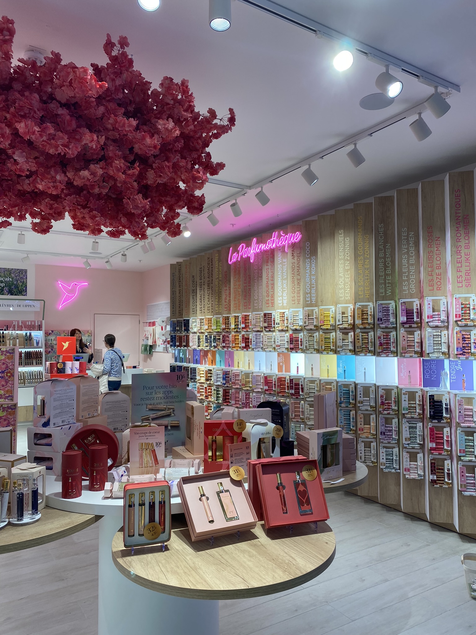 Foto 5 di Adopt Parfums