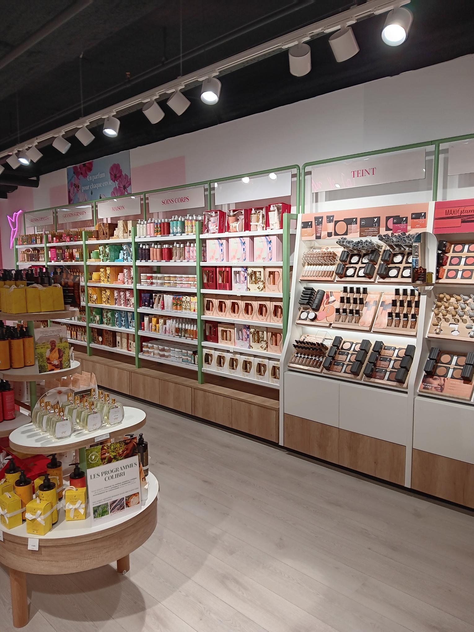 Foto 4 di Adopt Parfums