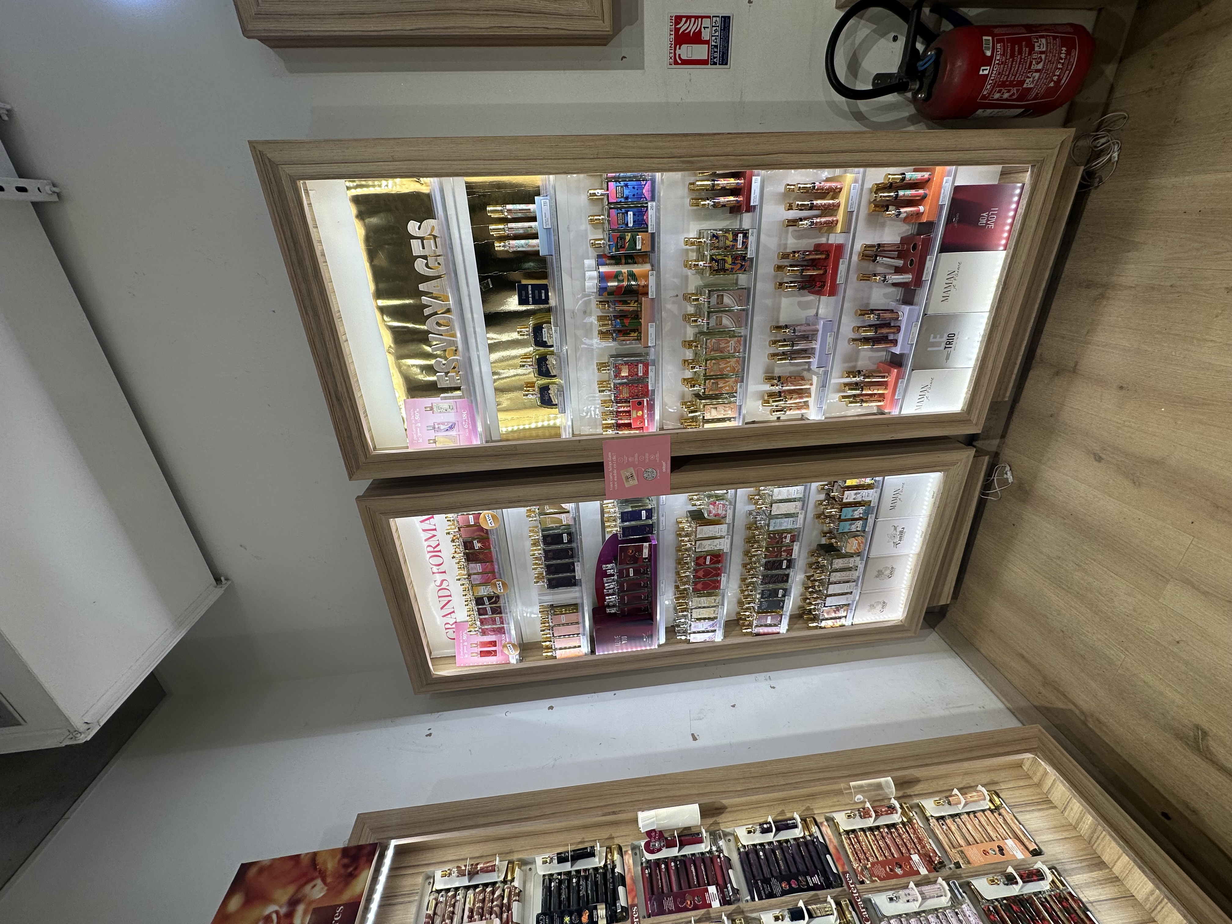 Foto 6 di Adopt Parfums