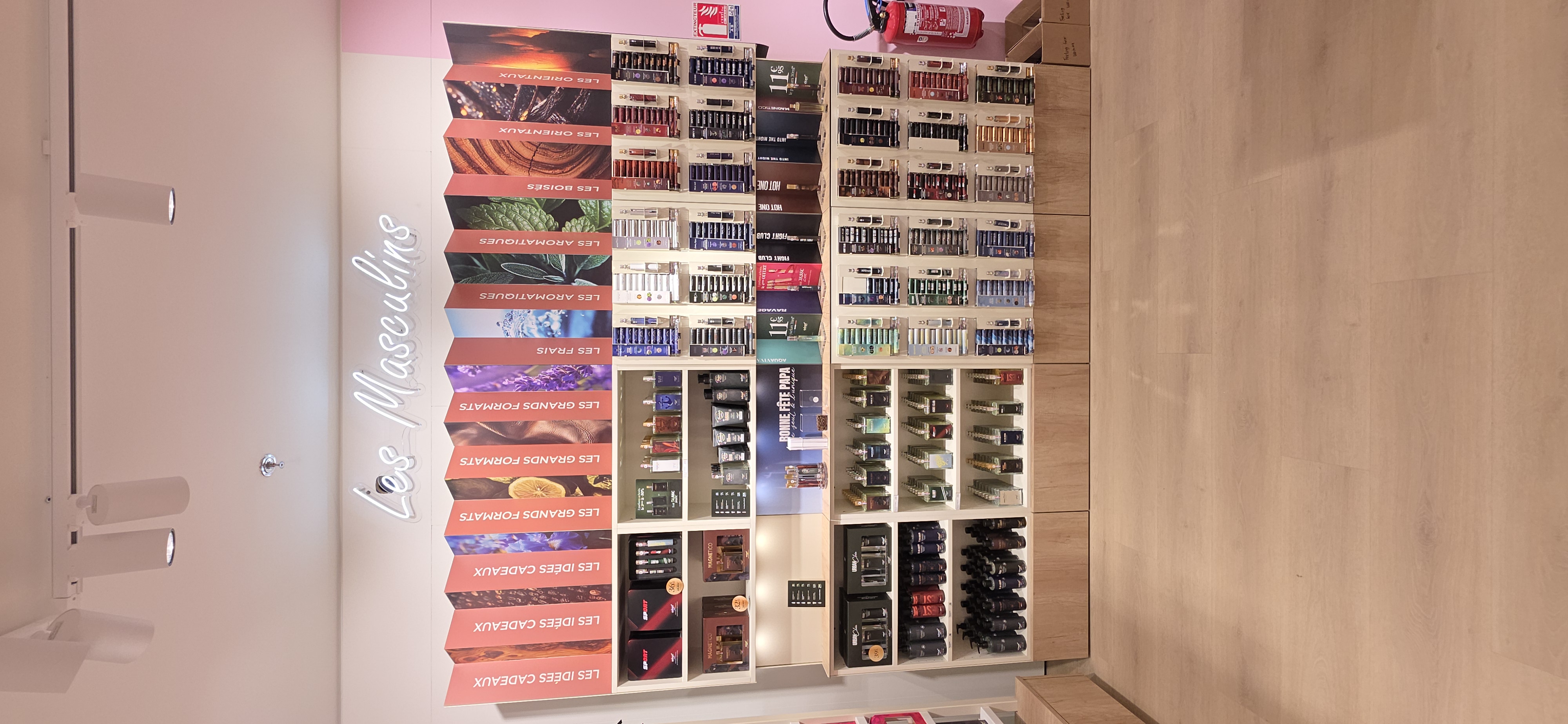 Foto 12 di Adopt Parfums