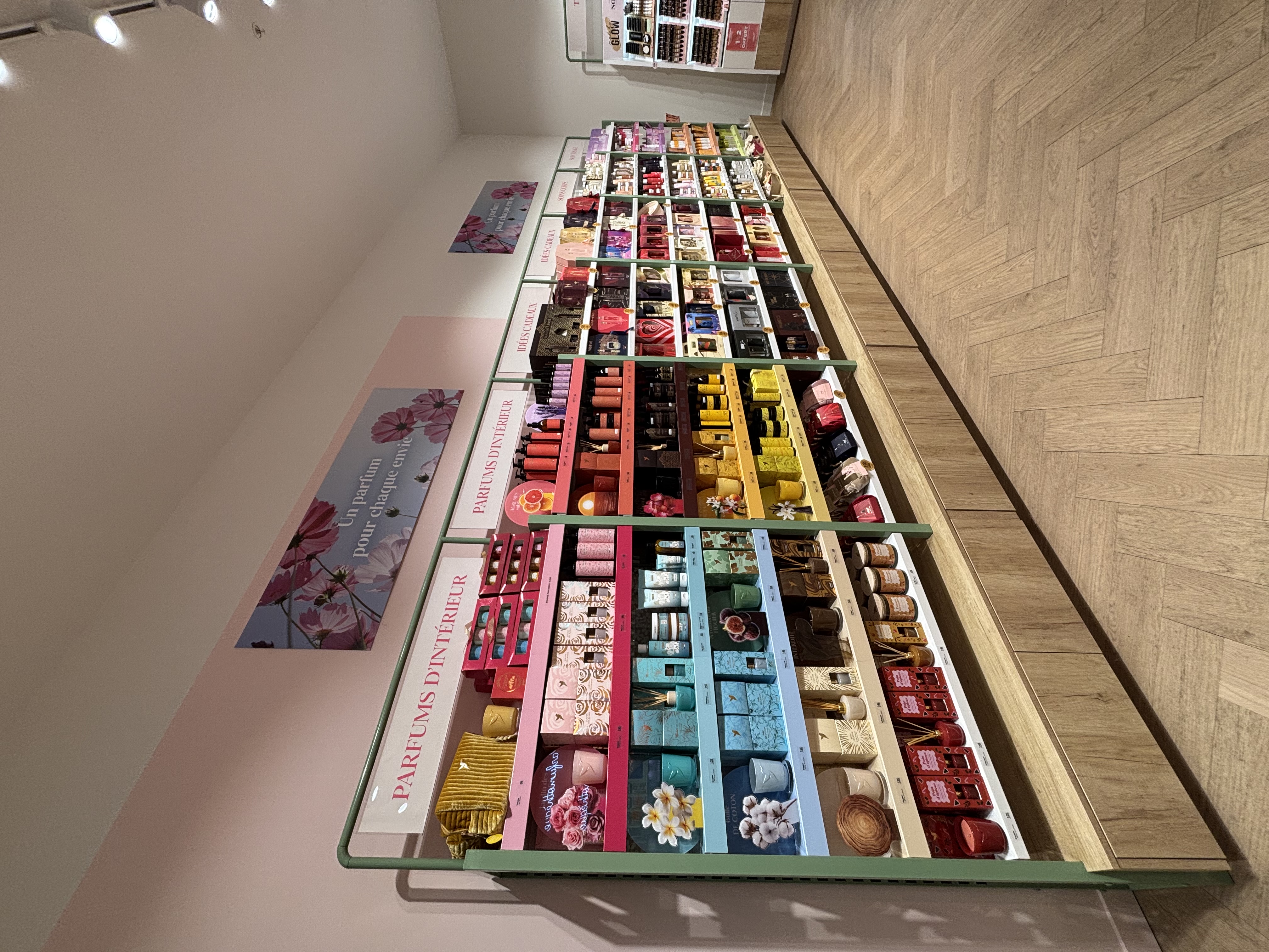 Foto 2 di Adopt Parfums