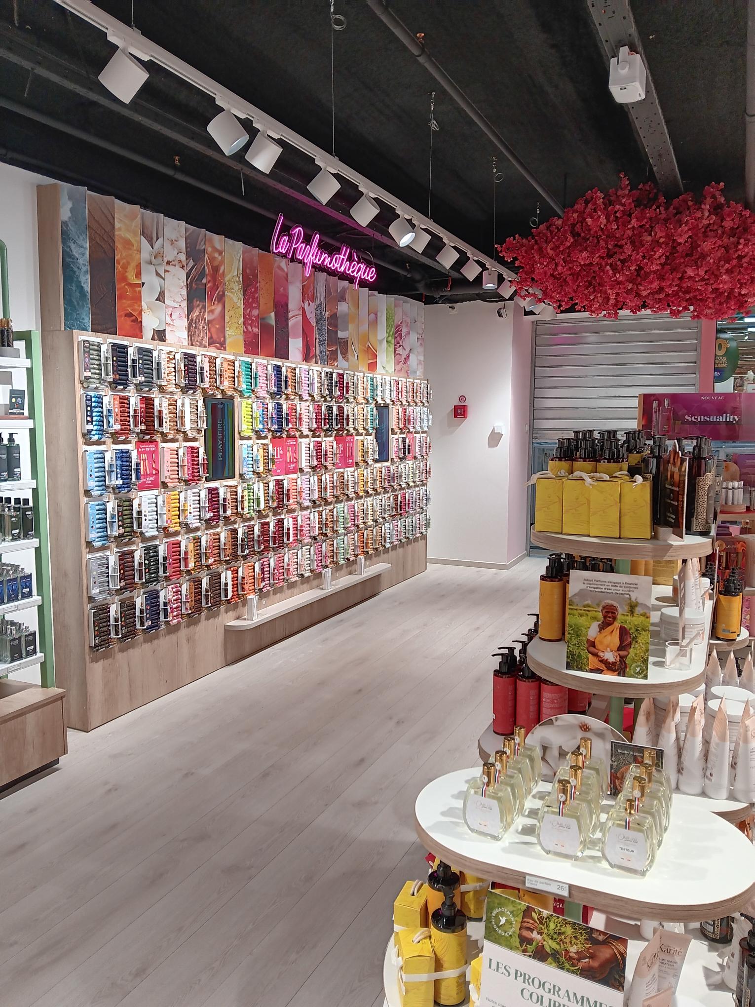 Foto 8 di Adopt Parfums