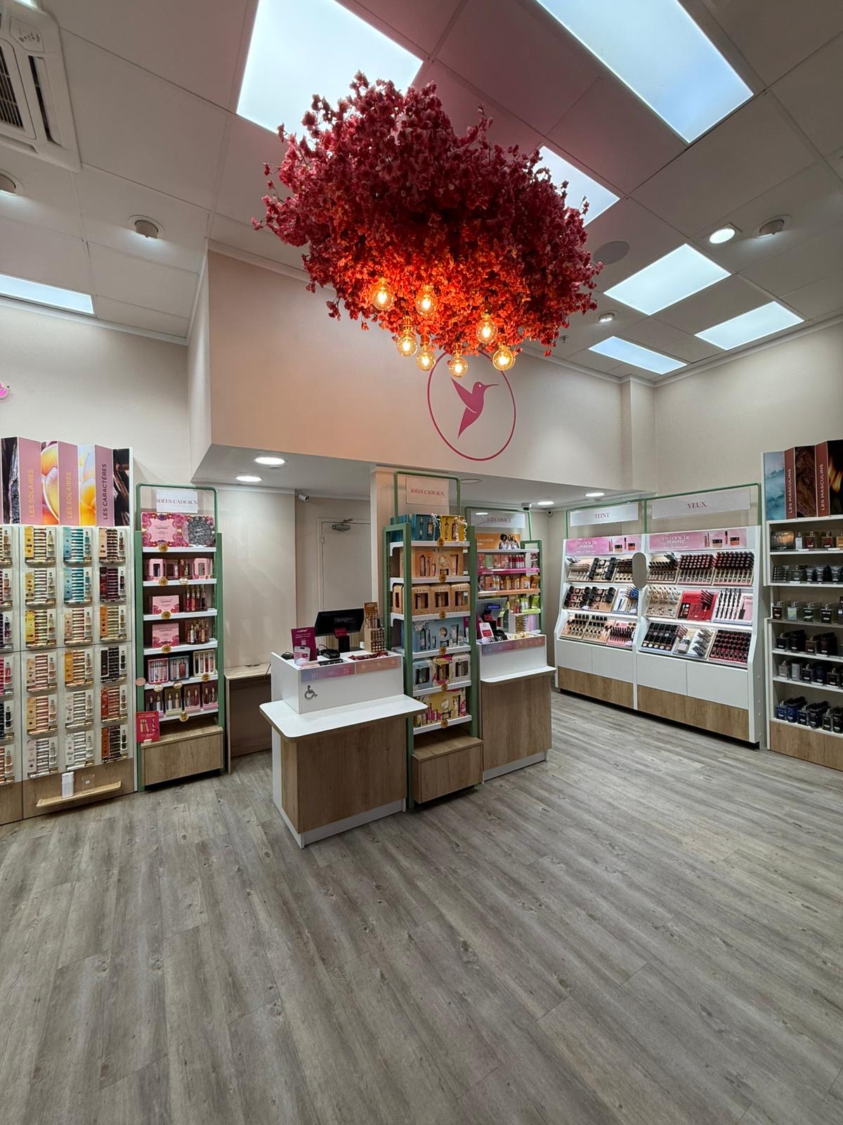 Foto 9 di Adopt Parfums