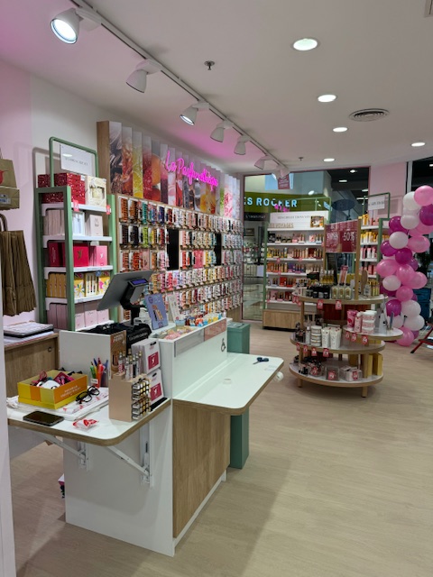 Foto 6 di Adopt Parfums