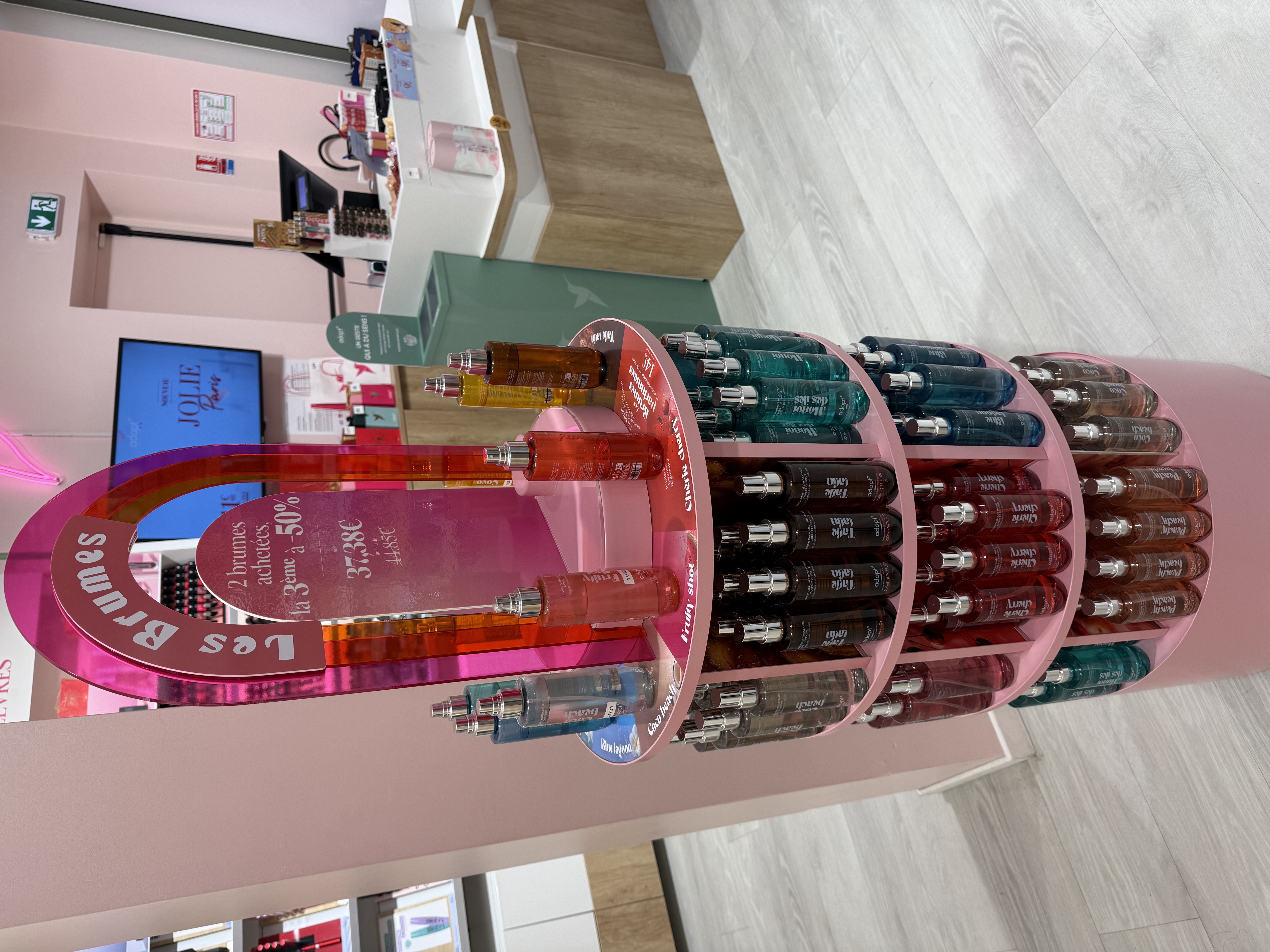 Foto 4 di Adopt Parfums