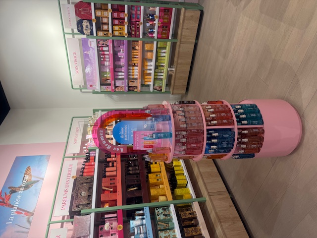 Foto 7 di Adopt Parfums