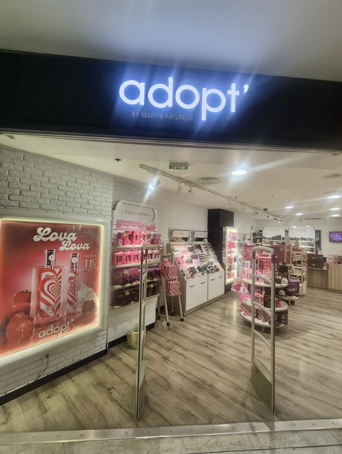 Foto 1 di Adopt Parfums