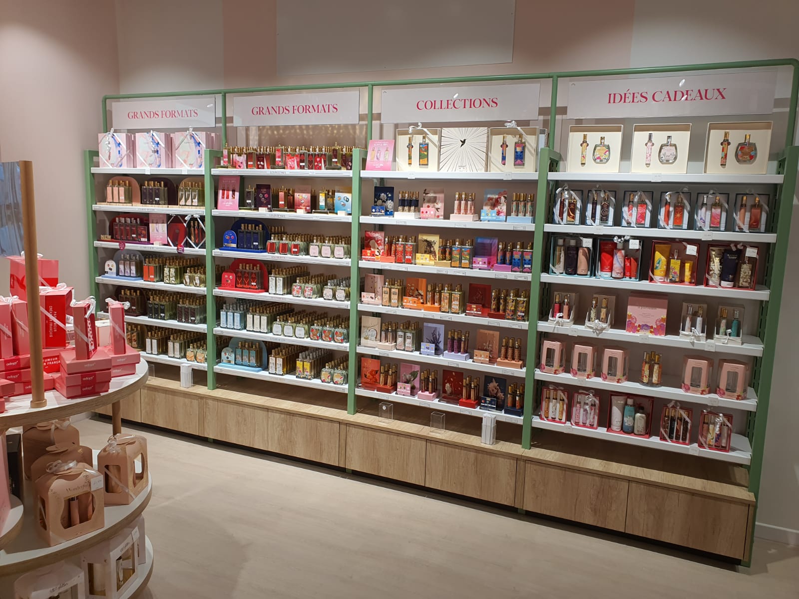 Foto 4 di Adopt Parfums